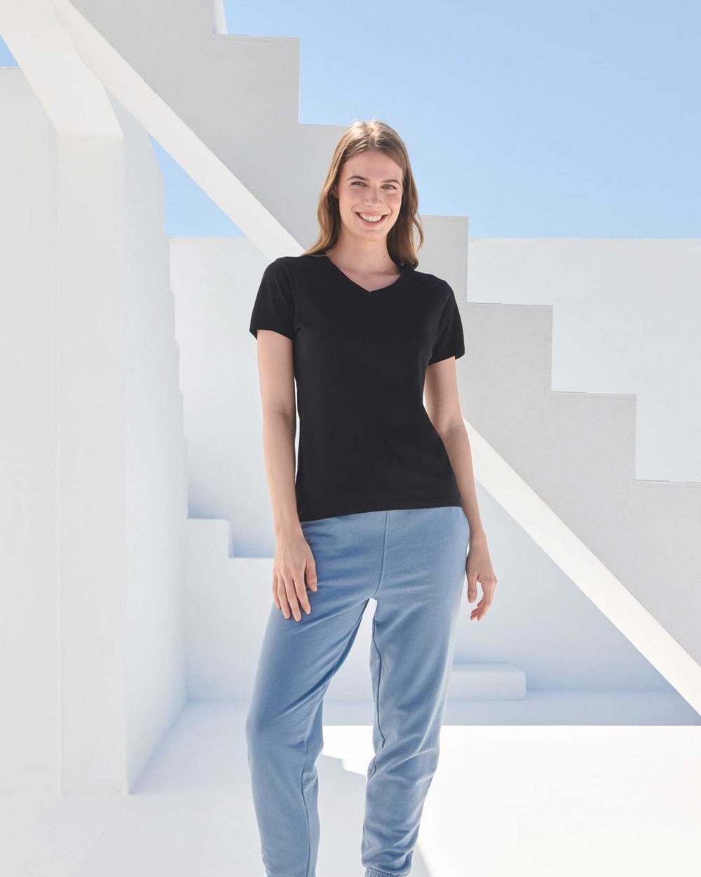 T-shirts SKINNIFIT Ladies Stretch V-neck T-shirt voor bedrukking &amp; borduring