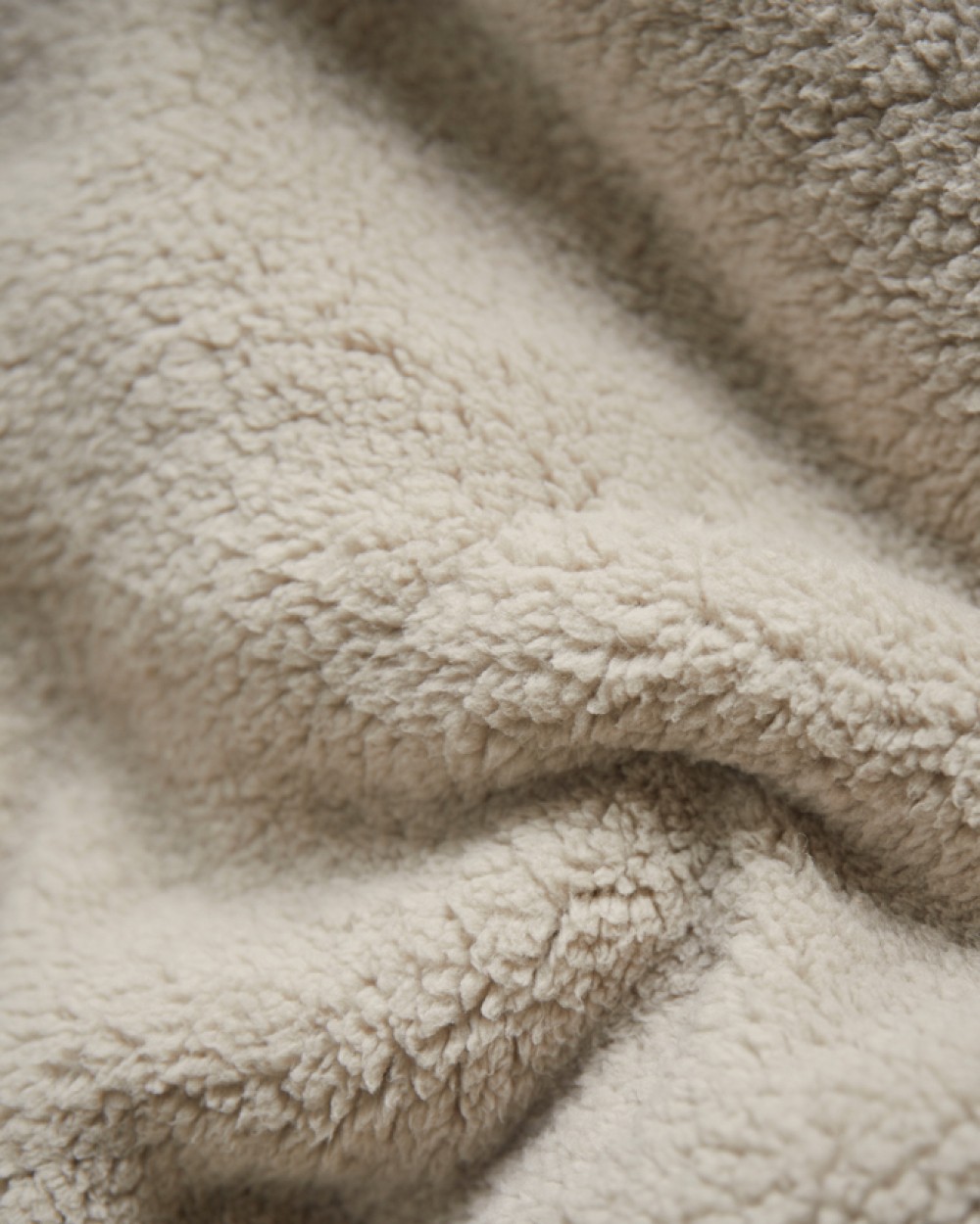 VINGA VINGA Maine Doppelflor-Decke aus GRS recyceltem Material Plaids personalisierbar