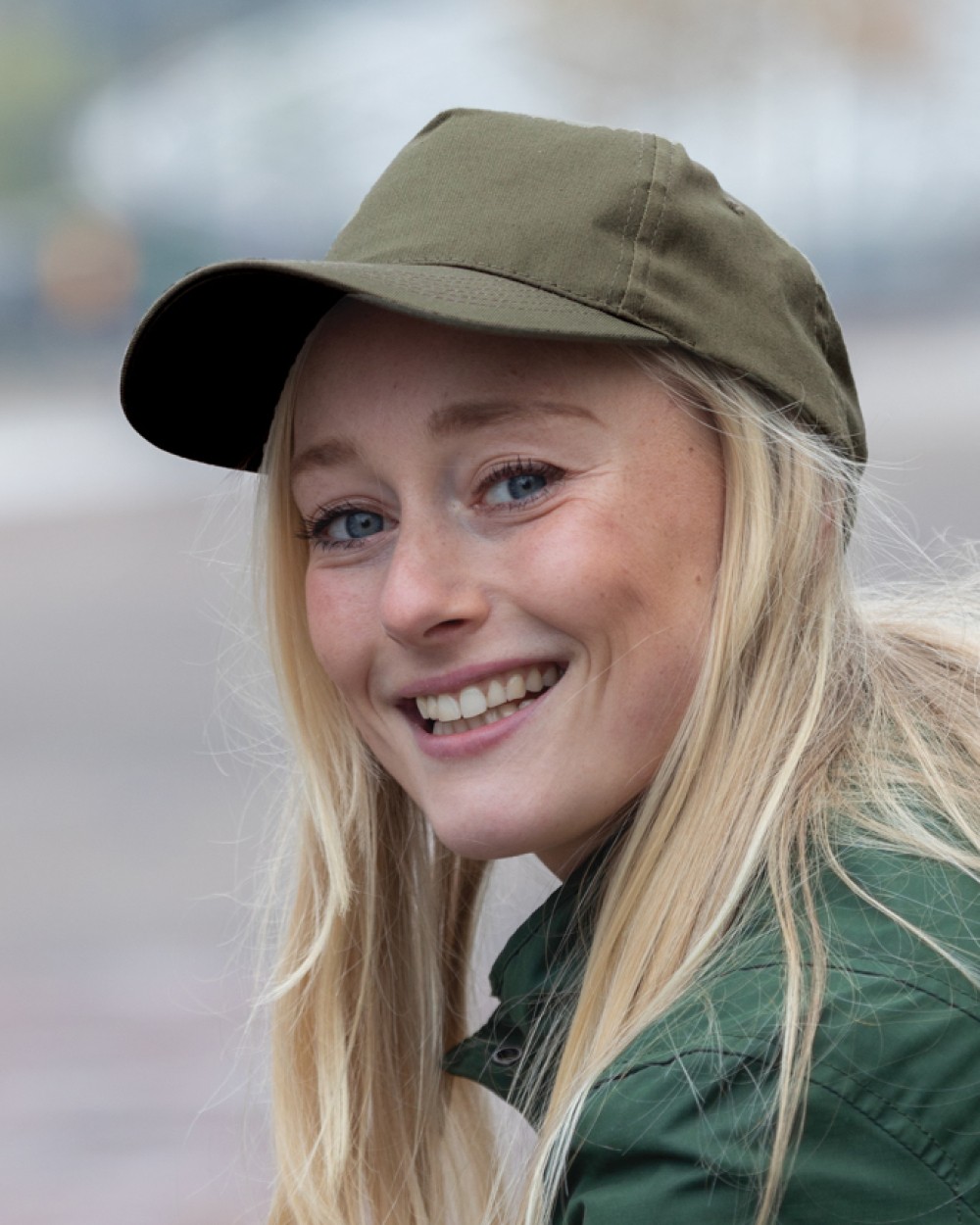 4DO Impact 5 Panel Kappe aus 190gr rCotton mit AWARE™ Tracer Kappen personalisierbar