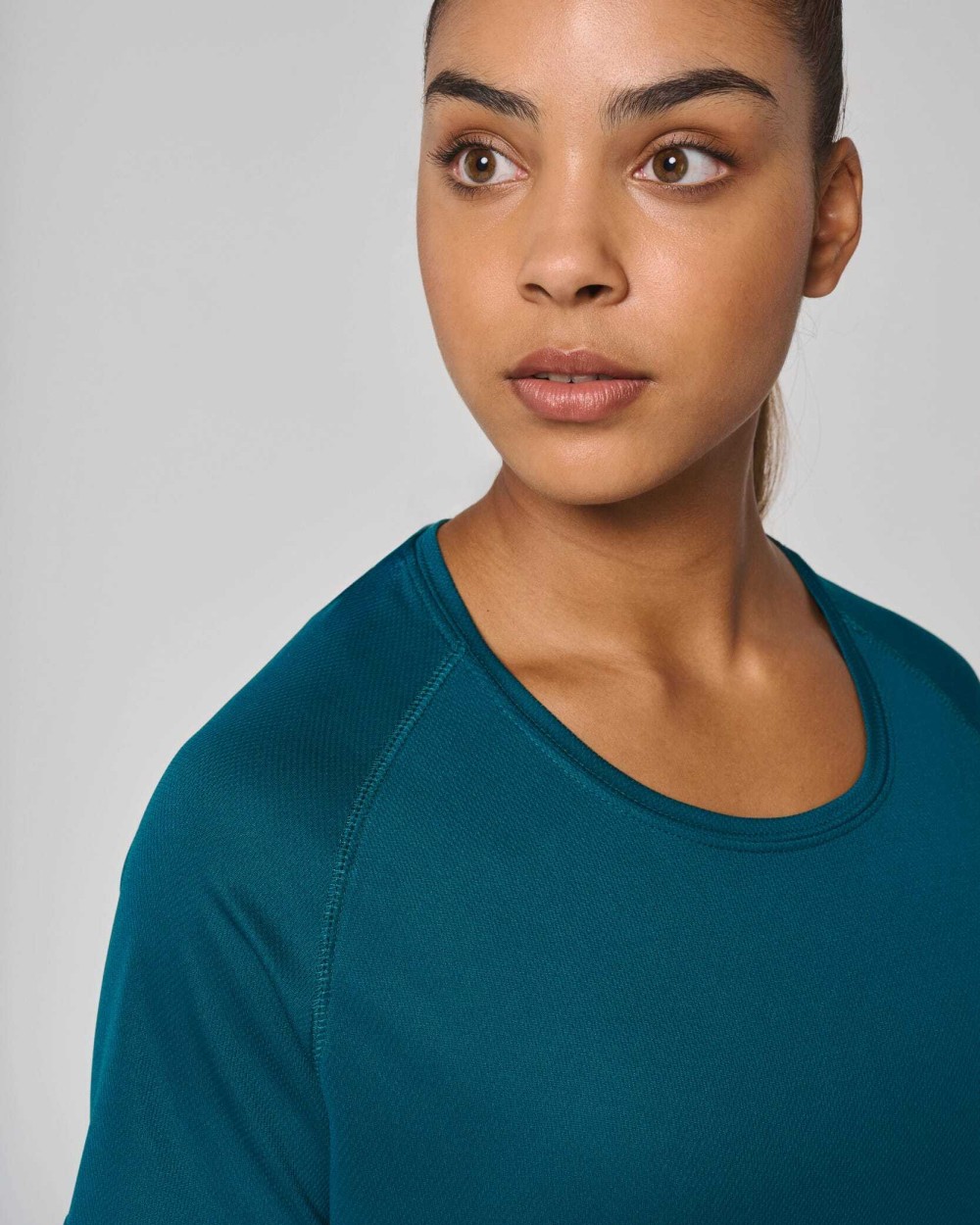 PROACT Damen-Sportshirt aus Recyclingmaterial mit Rundhalsausschnitt T-Shirts personalisierbar