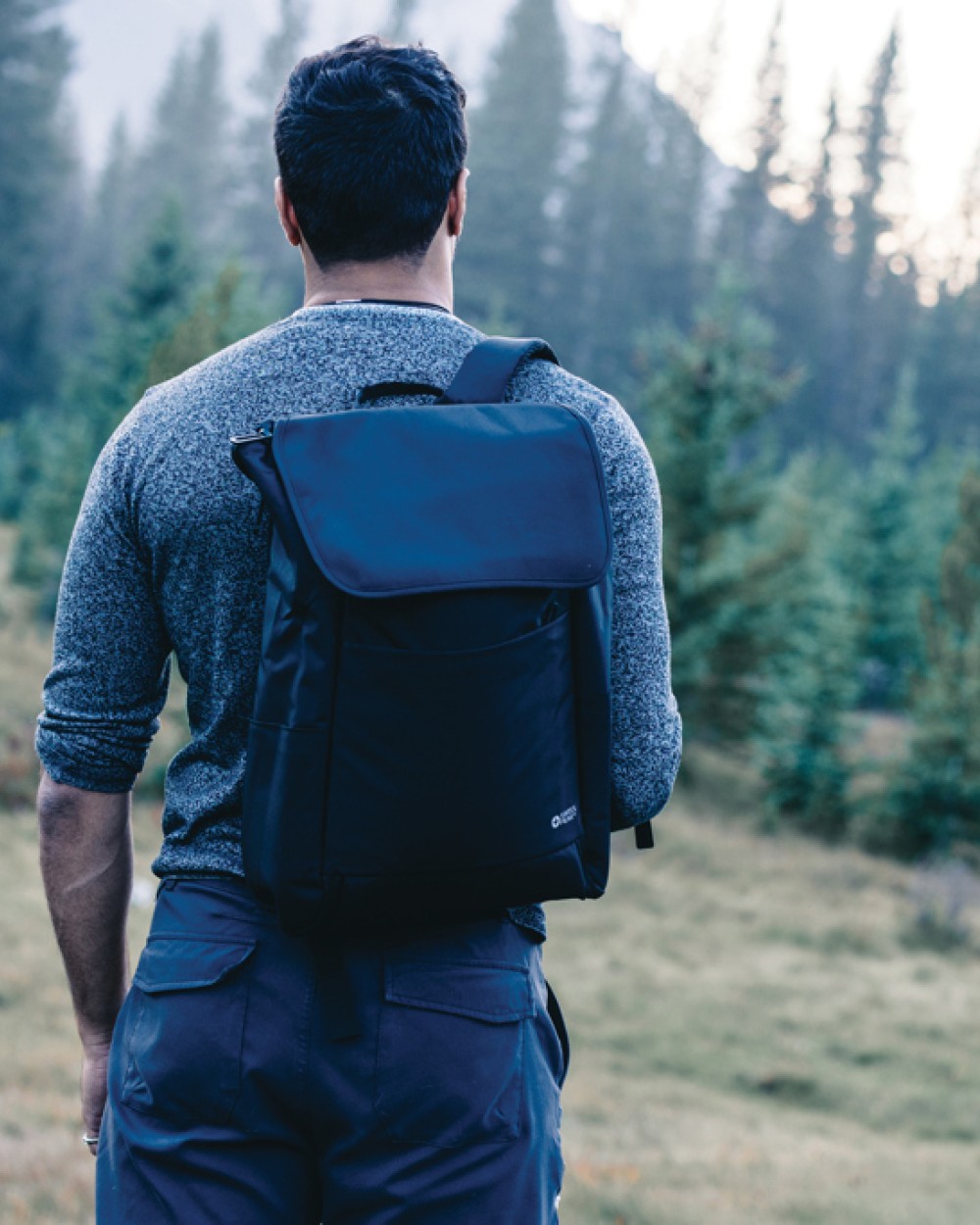 Tassen & Zakken SWISS PEAK Swiss Peak Fern AWARE™ RPET allover zip 15" laptop rugzak voor bedrukking &amp; borduring