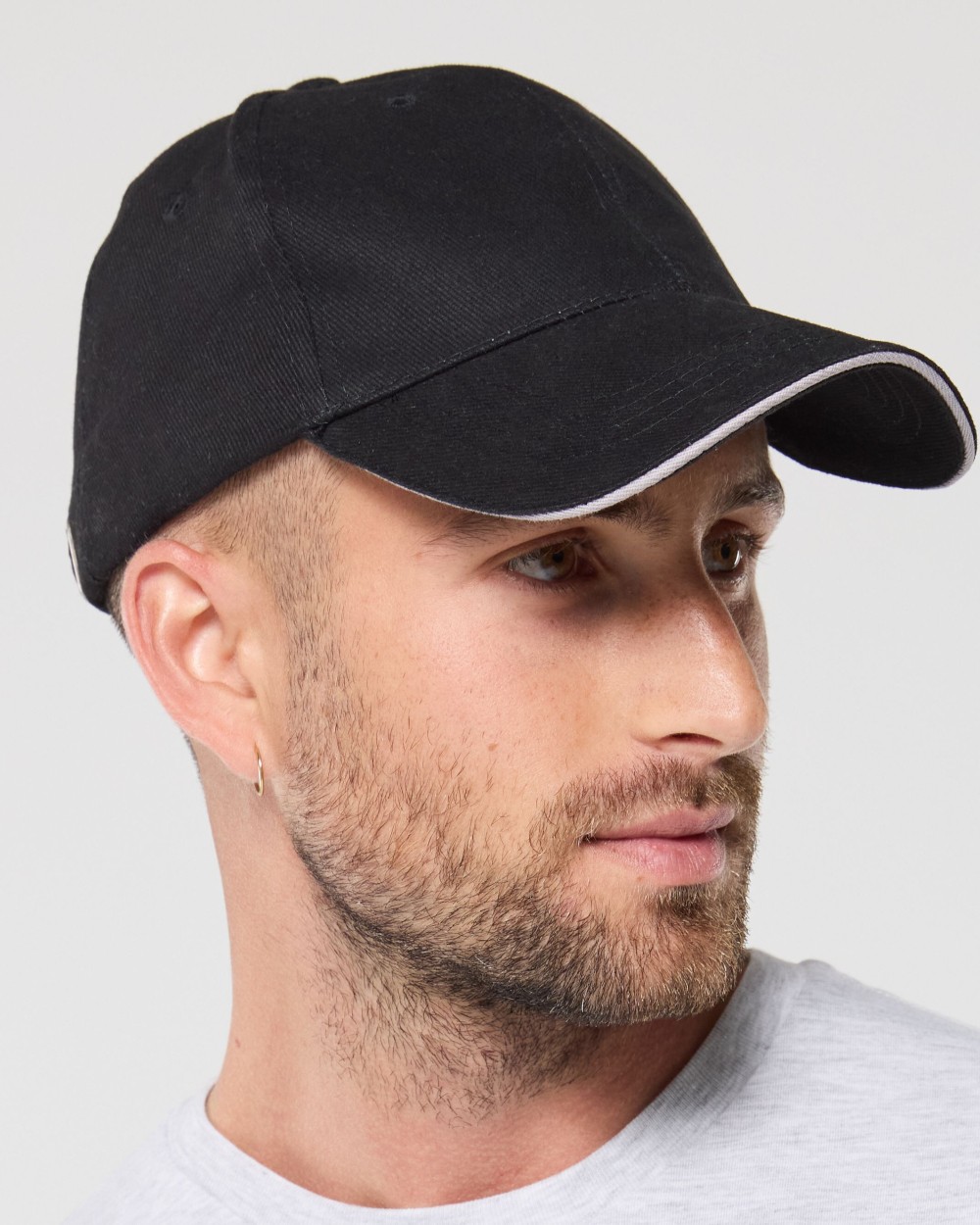 Casquettes personnalisable BLACK & MATCH CASQUETTE 6 PANS