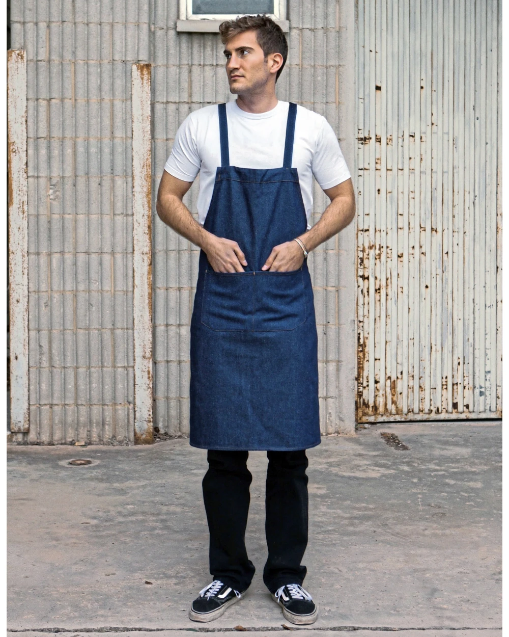 Schorten LINK KITCHENWEAR Hobby apron with cross bands and pocket voor bedrukking &amp; borduring