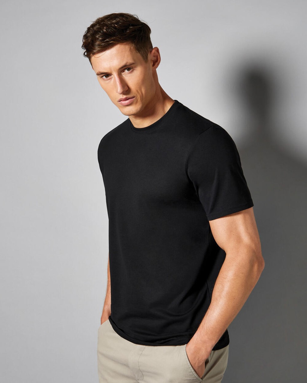 T-shirts KUSTOM KIT Fashion Fit Superwash® 60º Tee voor bedrukking &amp; borduring