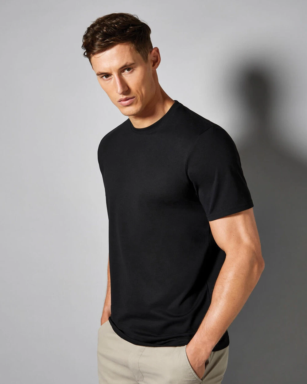 T-shirts KUSTOM KIT Fashion Fit Superwash® 60º Tee voor bedrukking &amp; borduring