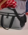 Tassen & Zakken BAG BASE RECYCLED LARGE COOLER SHOULDER BAG voor bedrukking &amp; borduring