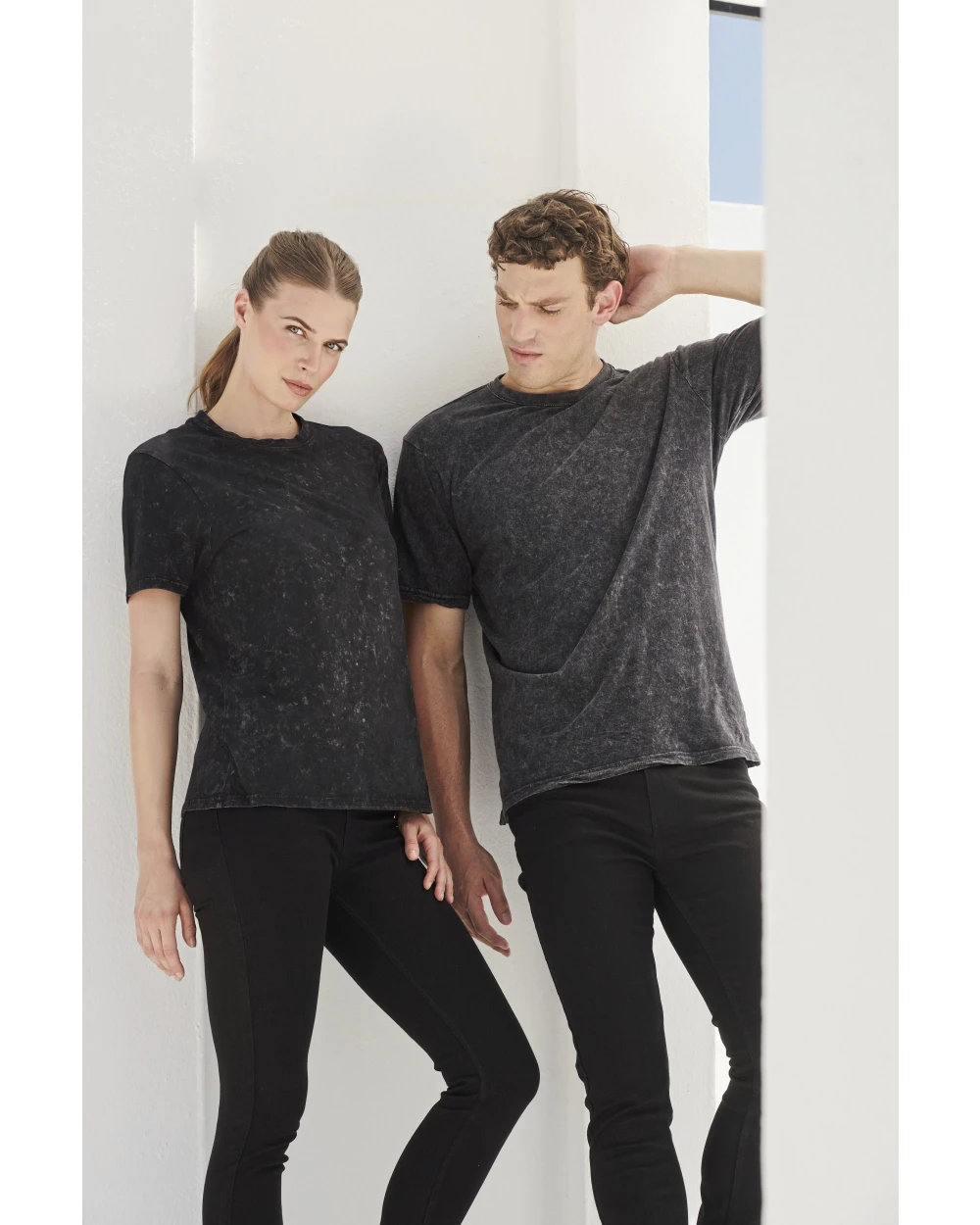 T-shirts SKINNIFIT Unisex Washed Band T voor bedrukking &amp; borduring