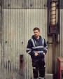 YOKO YOKO Kapuzenpullover mit Reißverschluss in Warnfarbe Sweatshirts personalisierbar