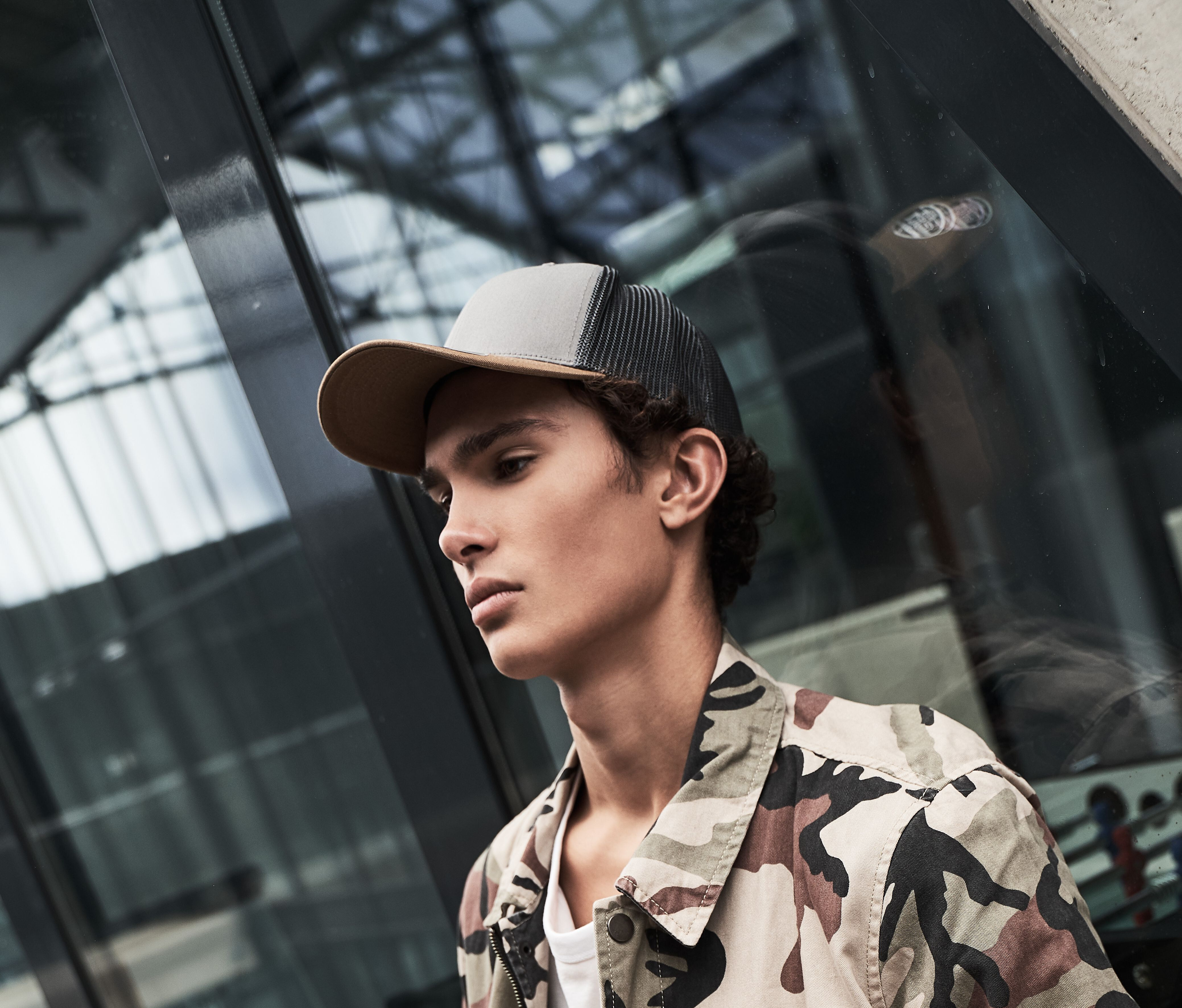 Petjes FLEXFIT 110® TRUCKER voor bedrukking &amp; borduring