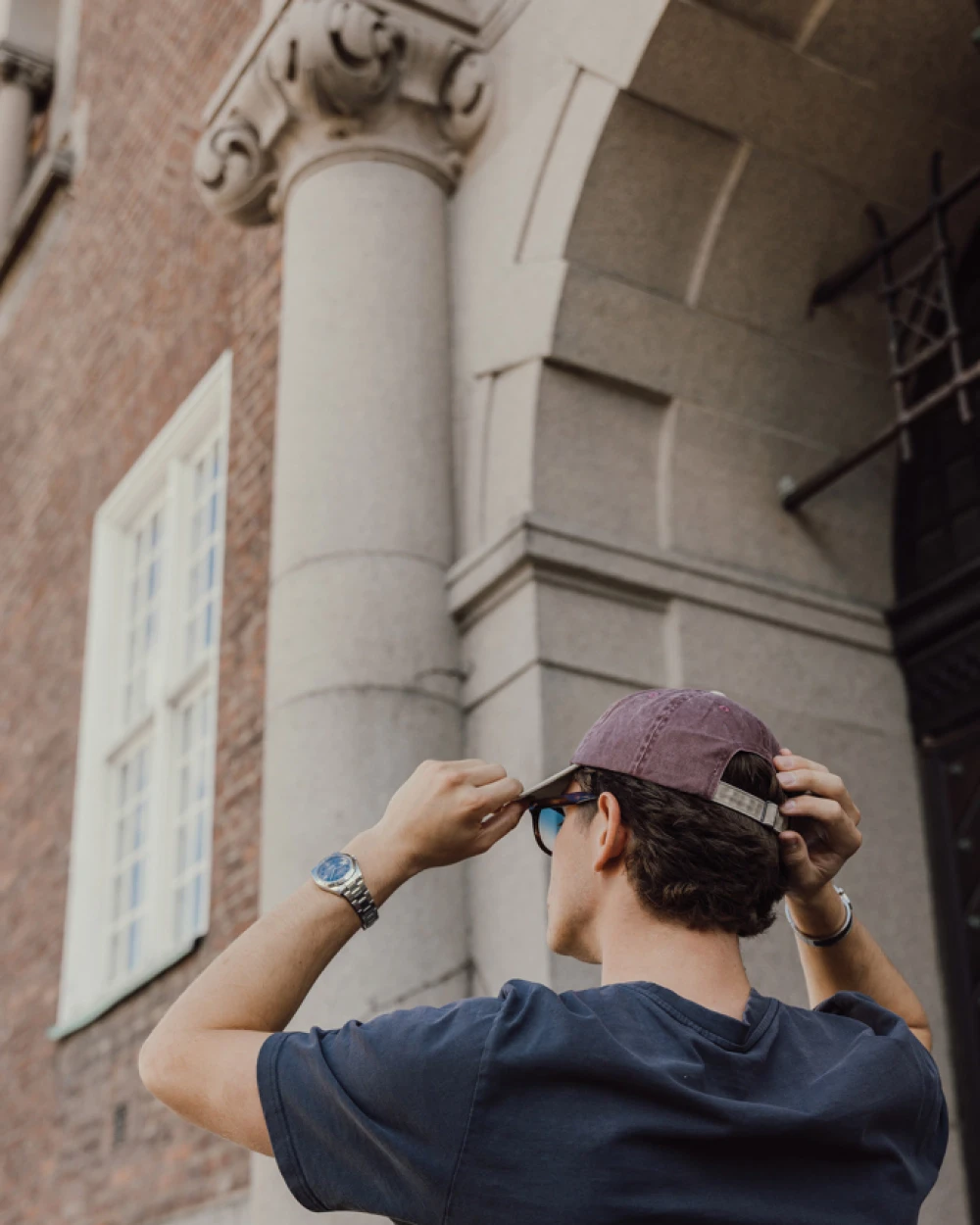 4DO BEAU AWARE™ Two-Tone 6-Panel-Cap aus washed Cotton-Twill Kappen personalisierbar