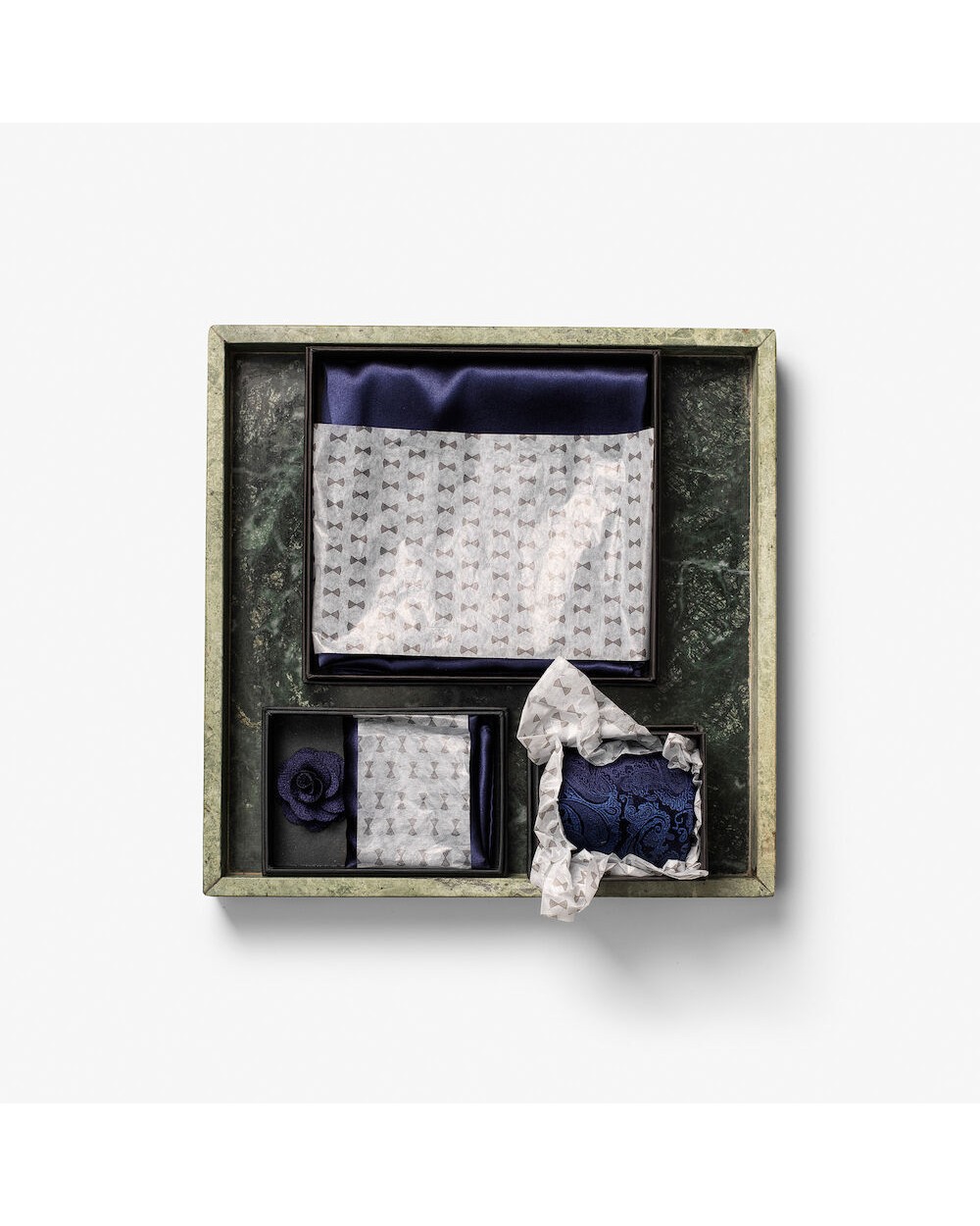 Benodigdheden J. HARVEST & FROST Solid Hankie & Lapel Pin With Giftbox voor bedrukking &amp; borduring