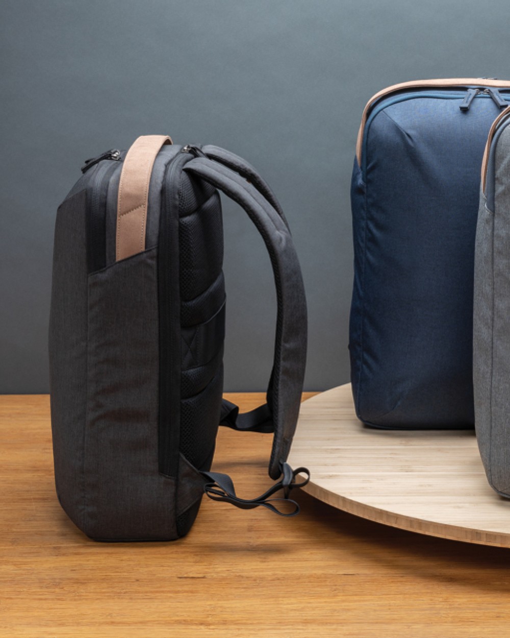 4DO Impact AWARE™ 300D Two-Tone Deluxe 15.6" Laptop-Rucksack Taschen personalisierbar