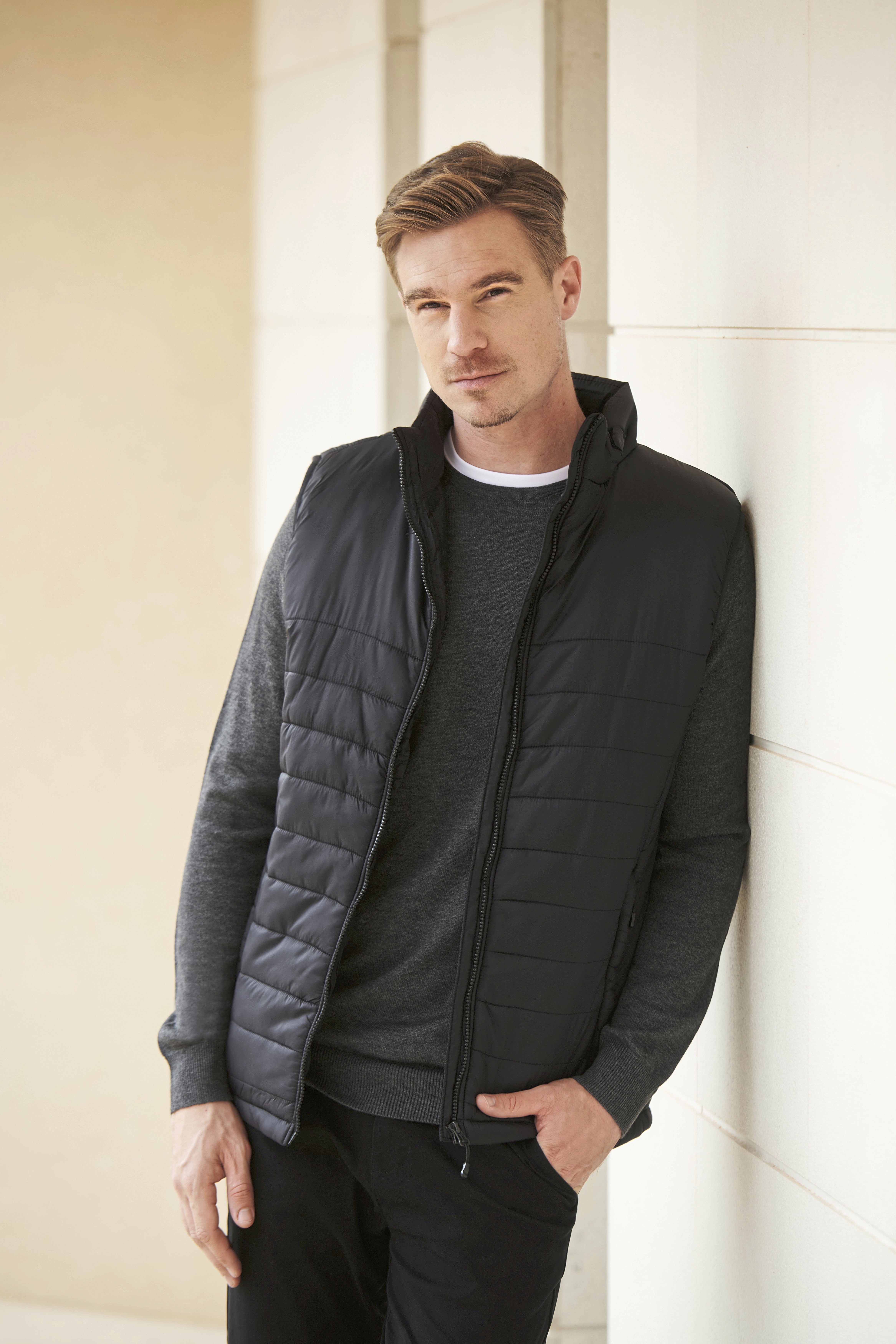 HENBURY Unisex Padded Gilet Jacken personalisierbar