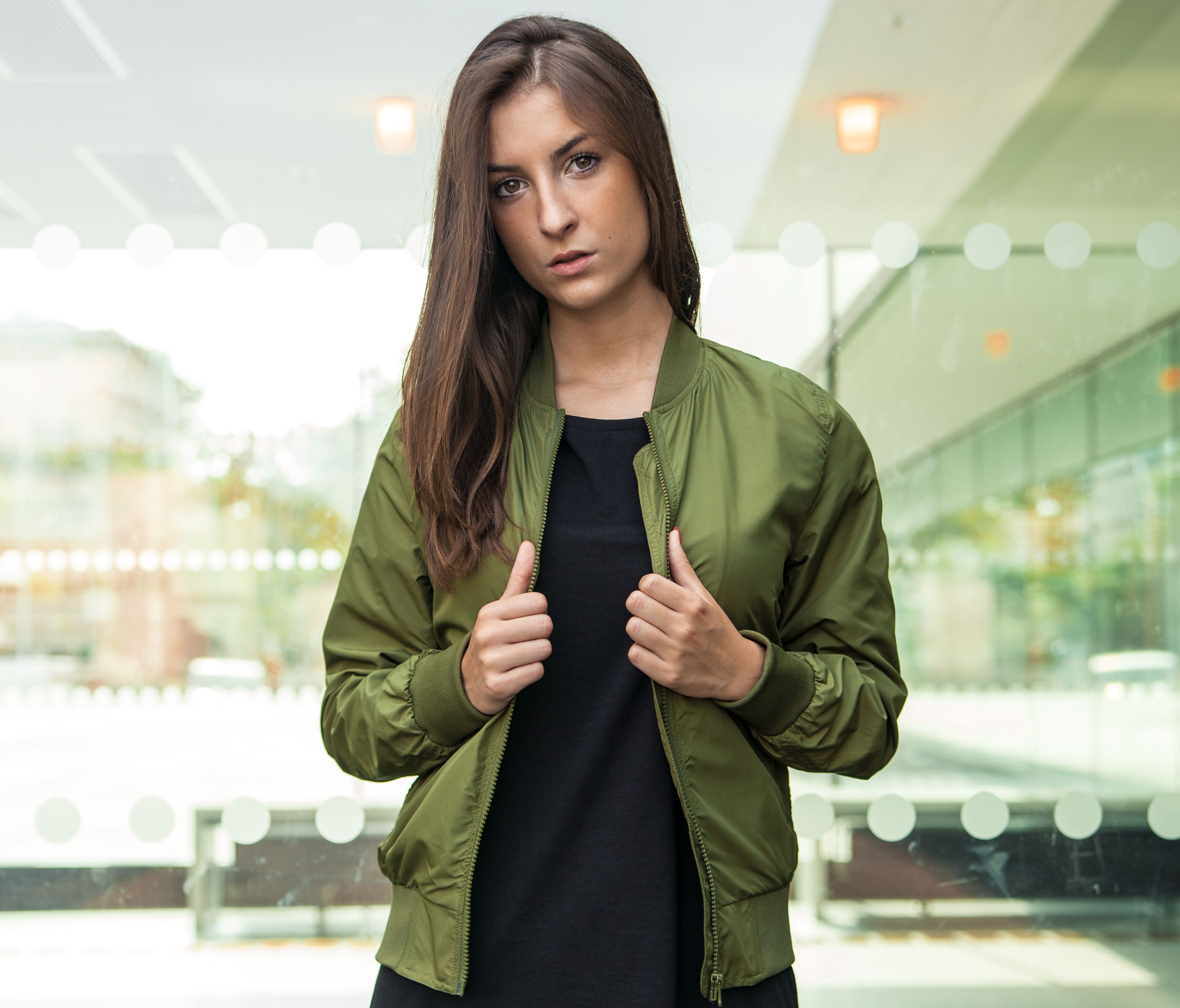 Vestes personnalisable BUILD YOUR BRAND LADIES NYLON BOMBER JACKET