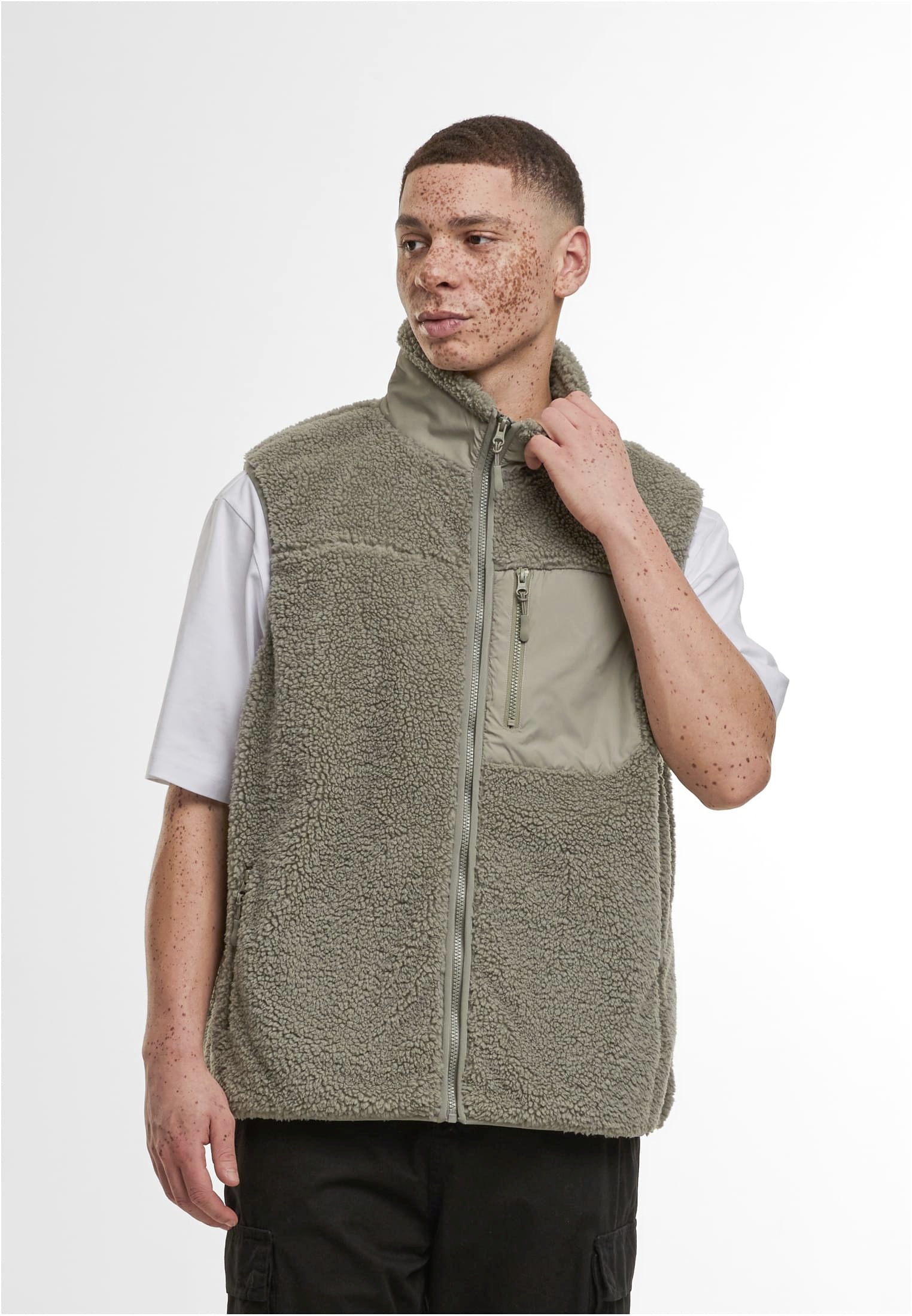 BUILD YOUR BRAND BONDED SHERPA VEST Jacken personalisierbar