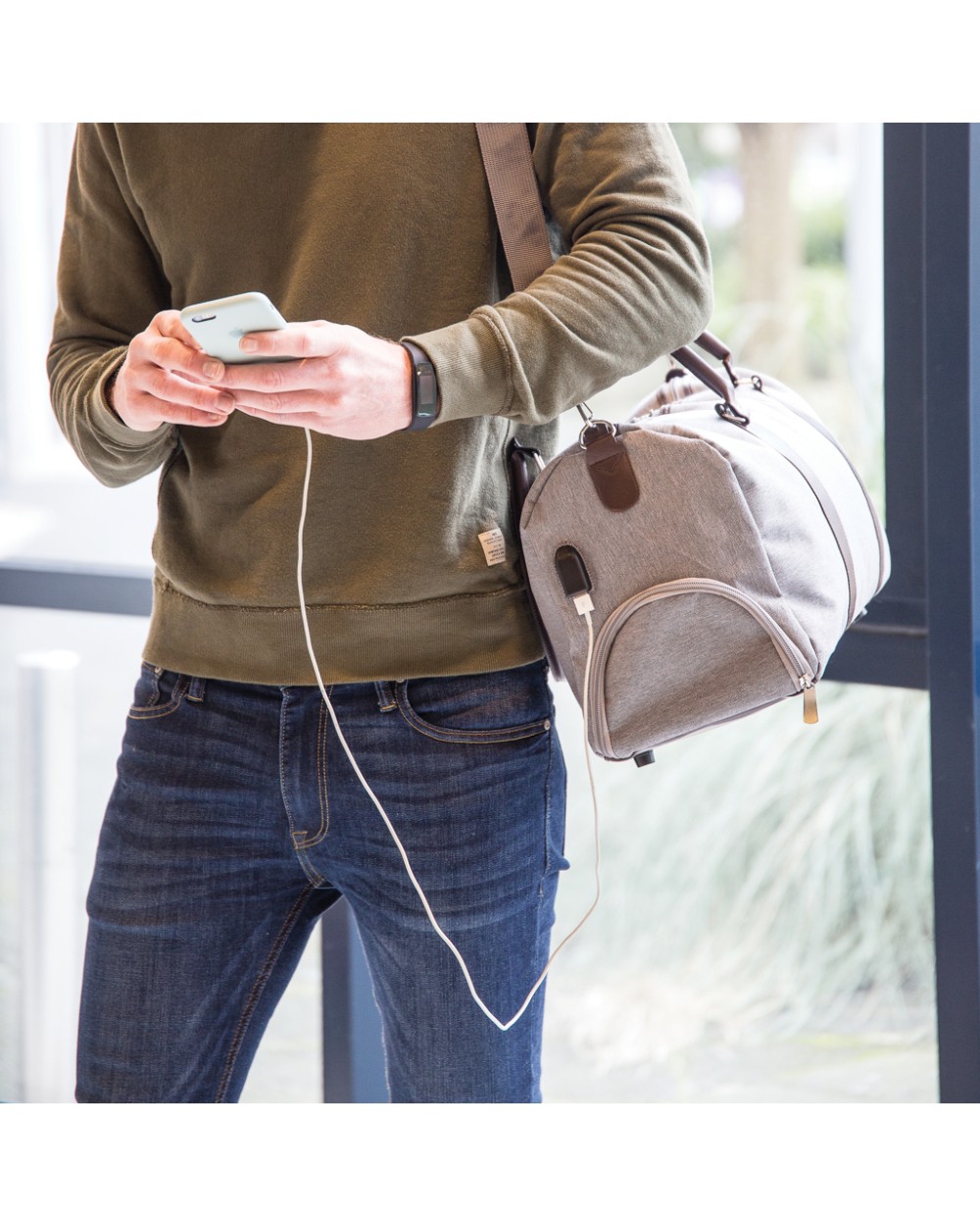 4DO Wochenendtasche mit USB A-Ausgang Taschen personalisierbar