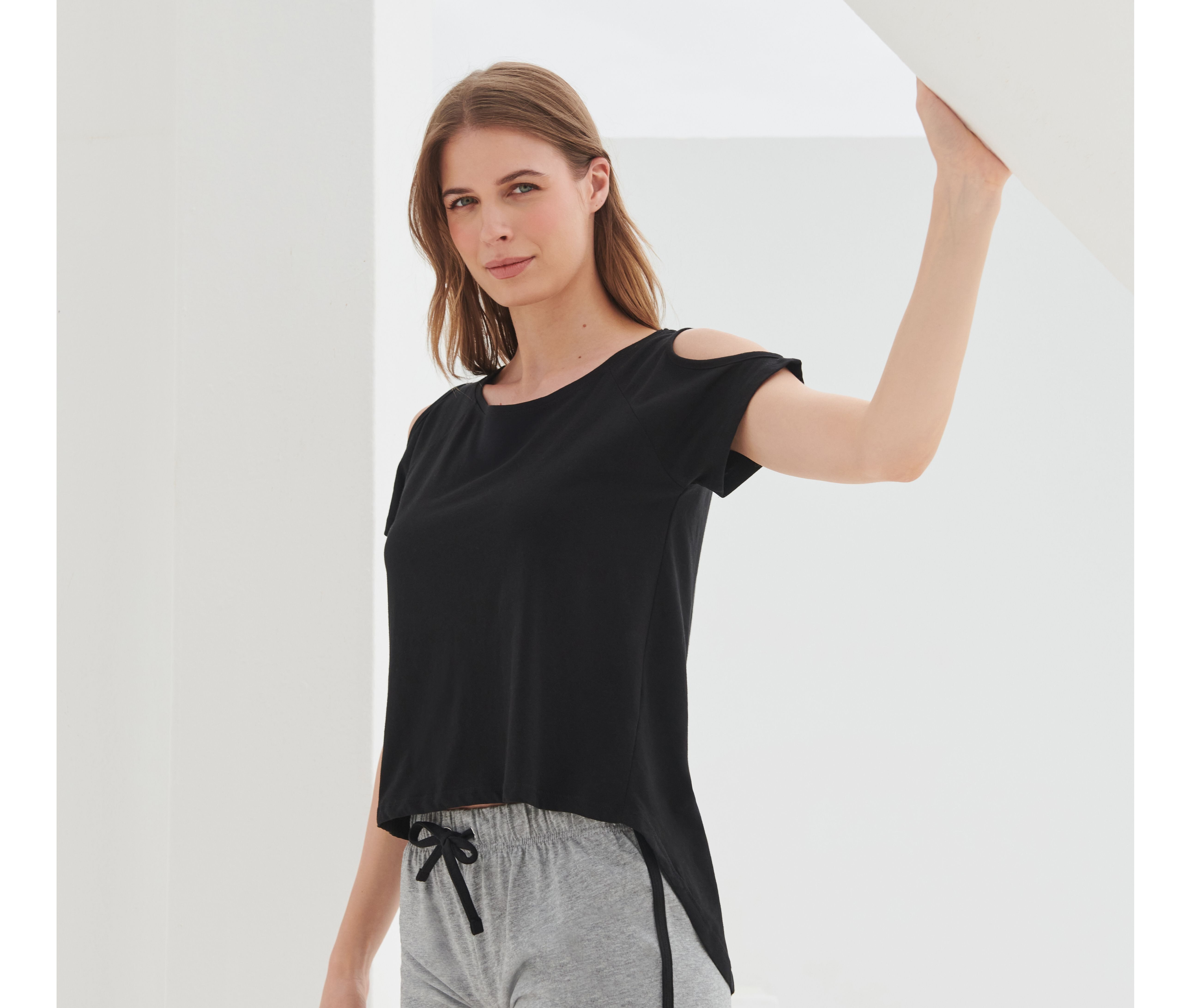 T-Shirts personnalisable SKINNIFIT T-SHIRT WITH DROP TAIL