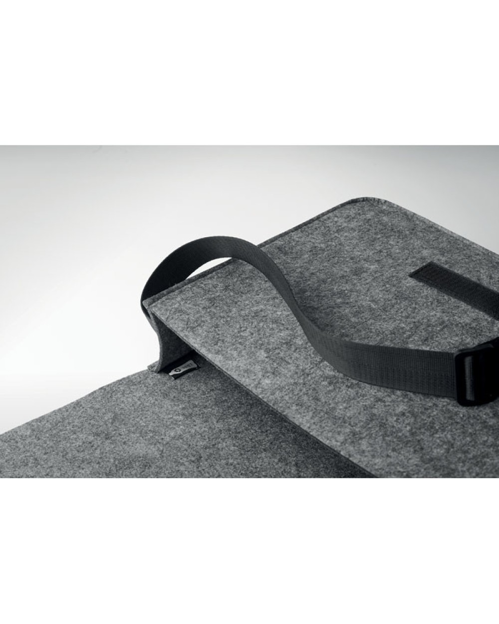 4DO Umhängetasche aus RPET-Filz Taschen personalisierbar