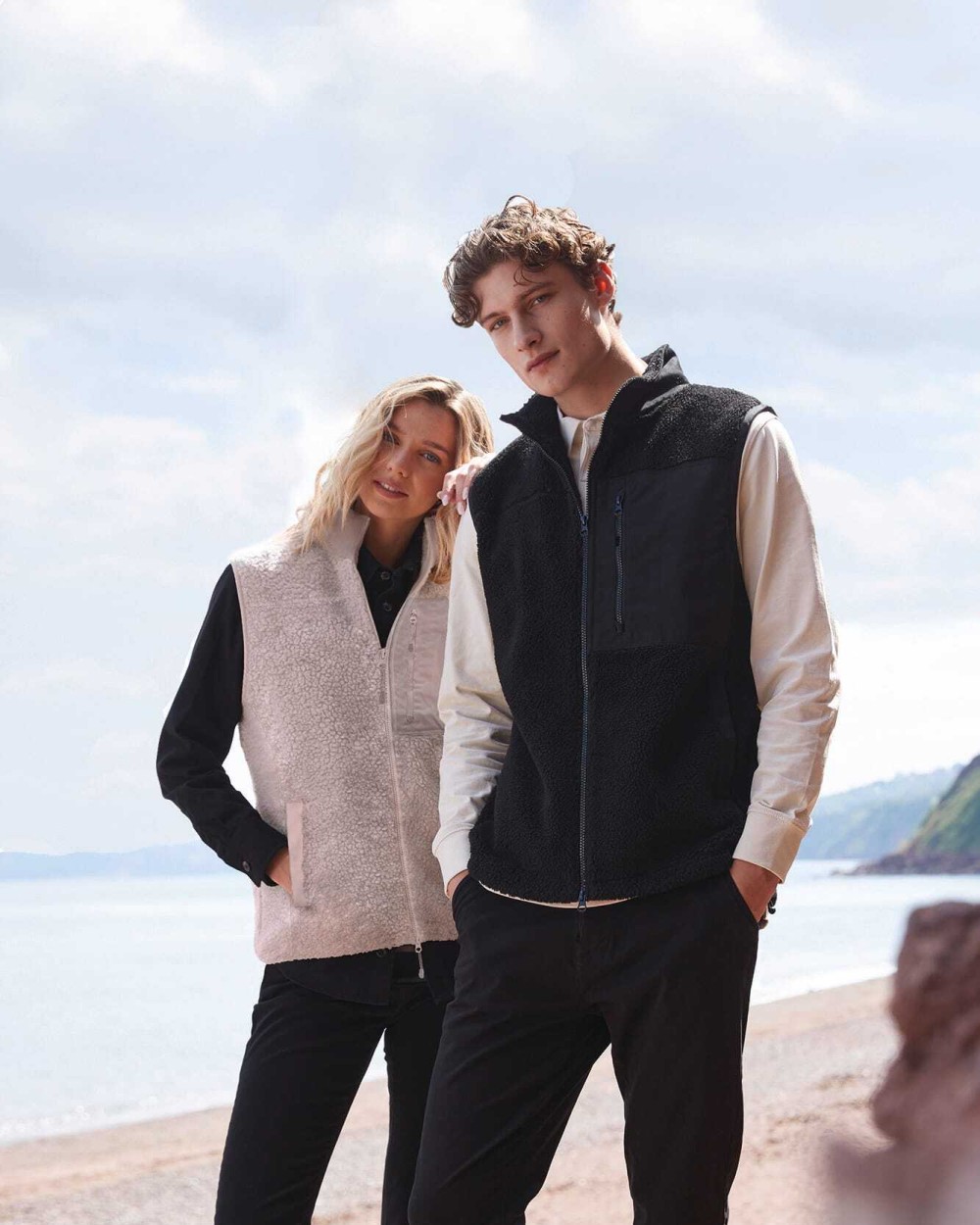FRONT ROW Recycelter Sherpa-Weste Polar Fleeces personalisierbar