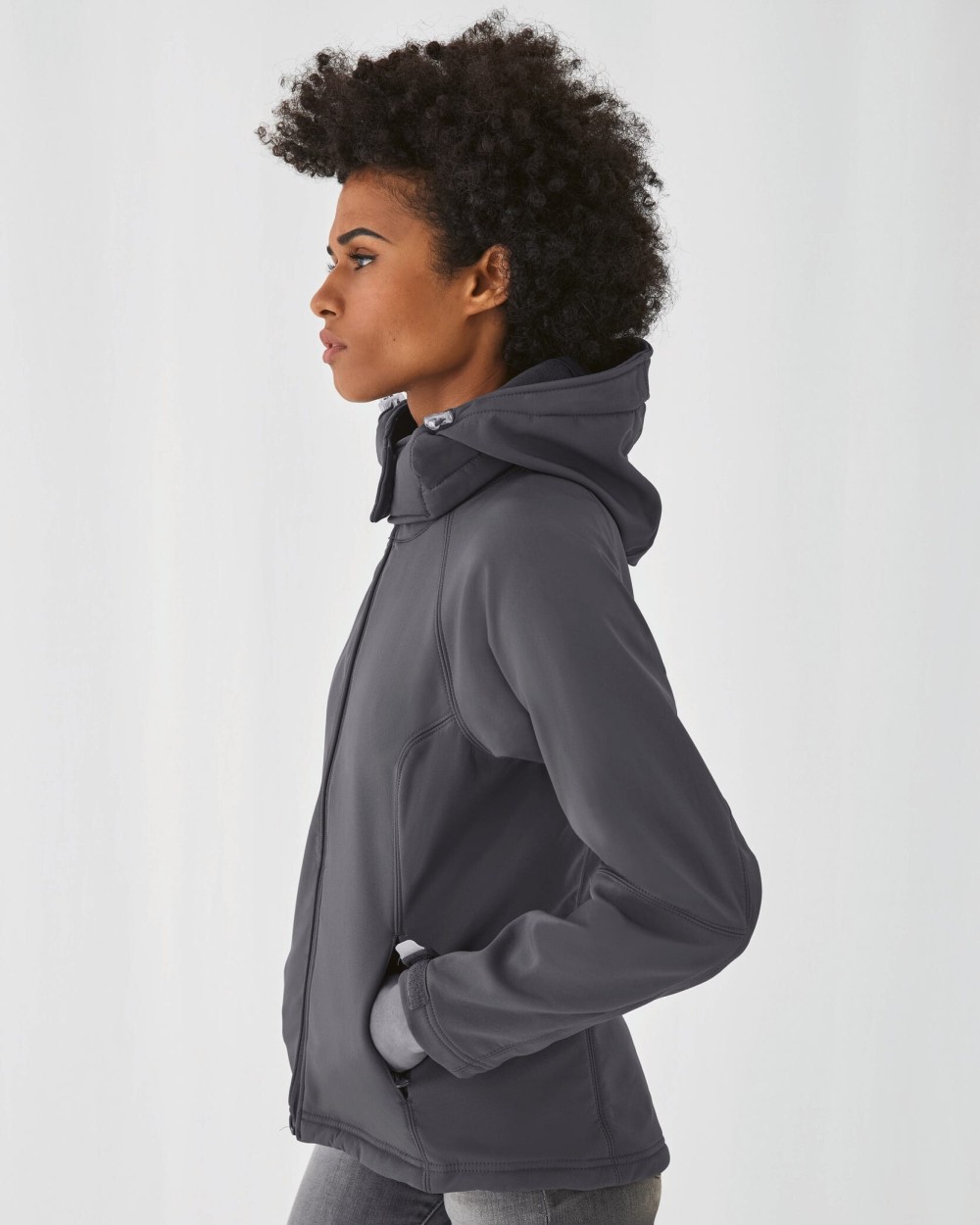 Softshells B&C HOODED SOFTSHELL WOMEN voor bedrukking &amp; borduring