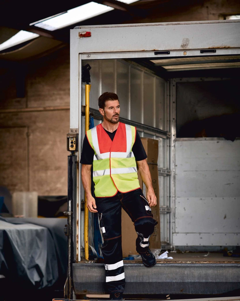Fluo vestjes YOKO Veiligheidshesje met 2 Banden & Bretels voor bedrukking &amp; borduring