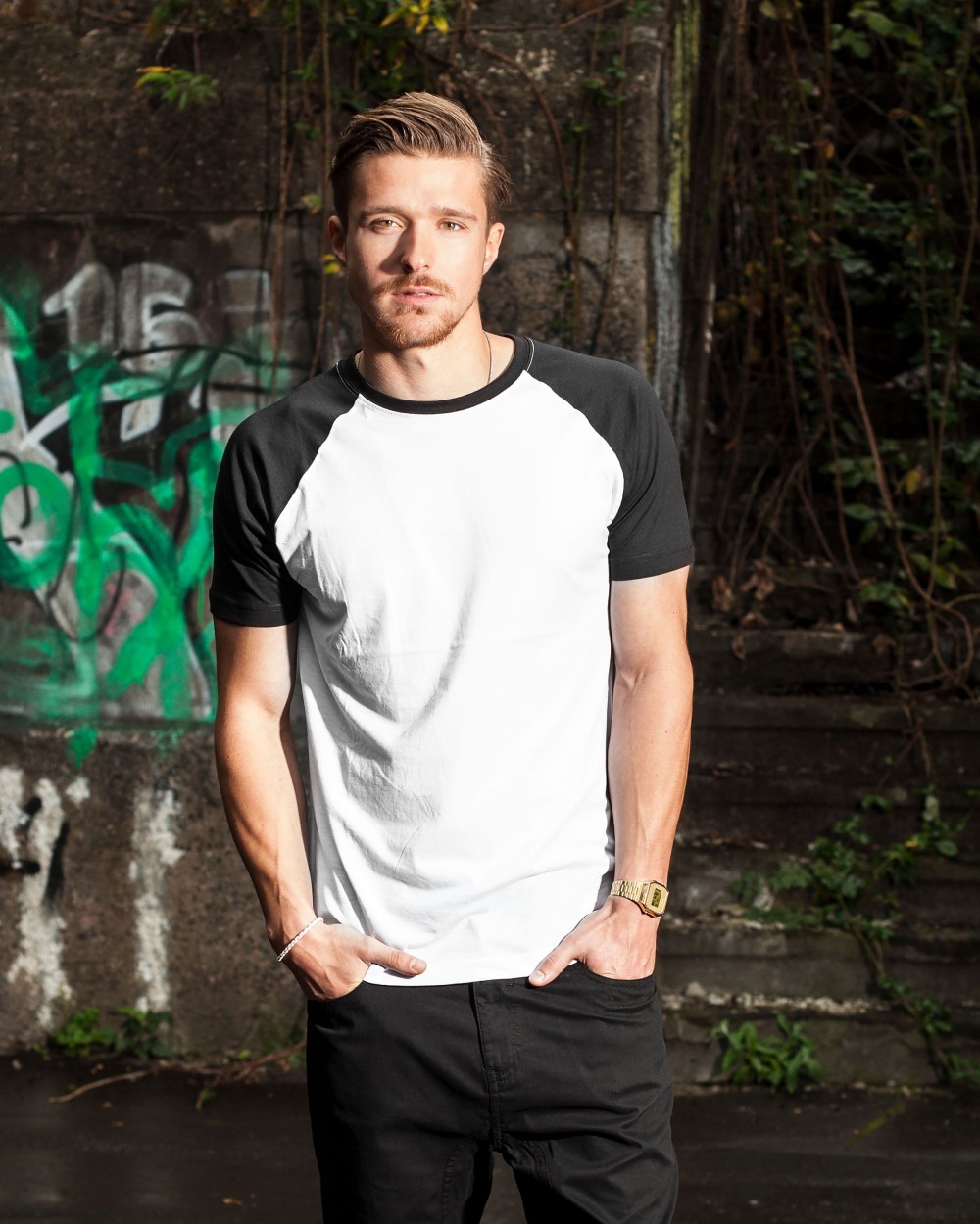 BUILD YOUR BRAND RAGLAN CONTRAST TEE T-Shirts personalisierbar