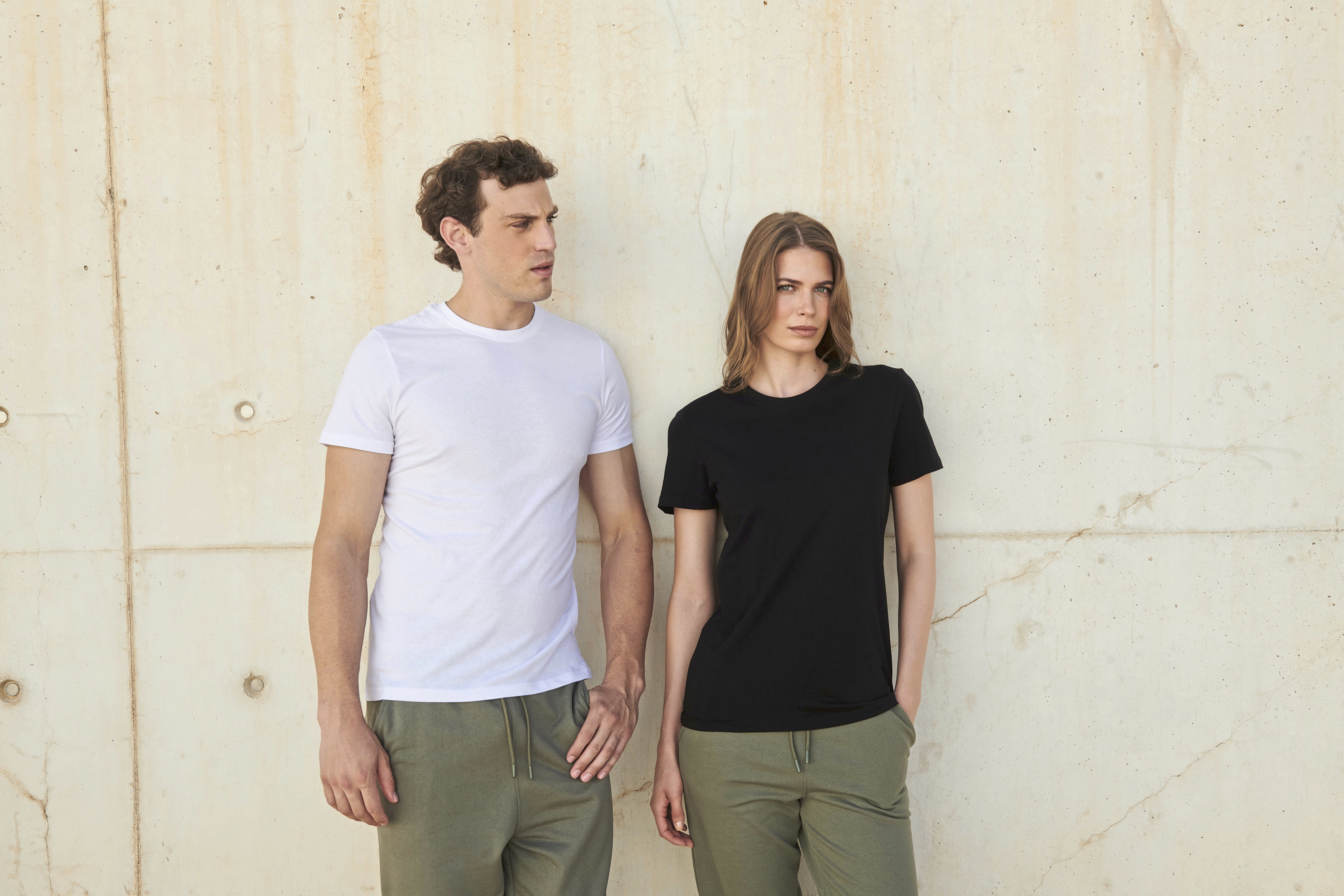 T-shirts SKINNIFIT Unisex Organic T voor bedrukking &amp; borduring
