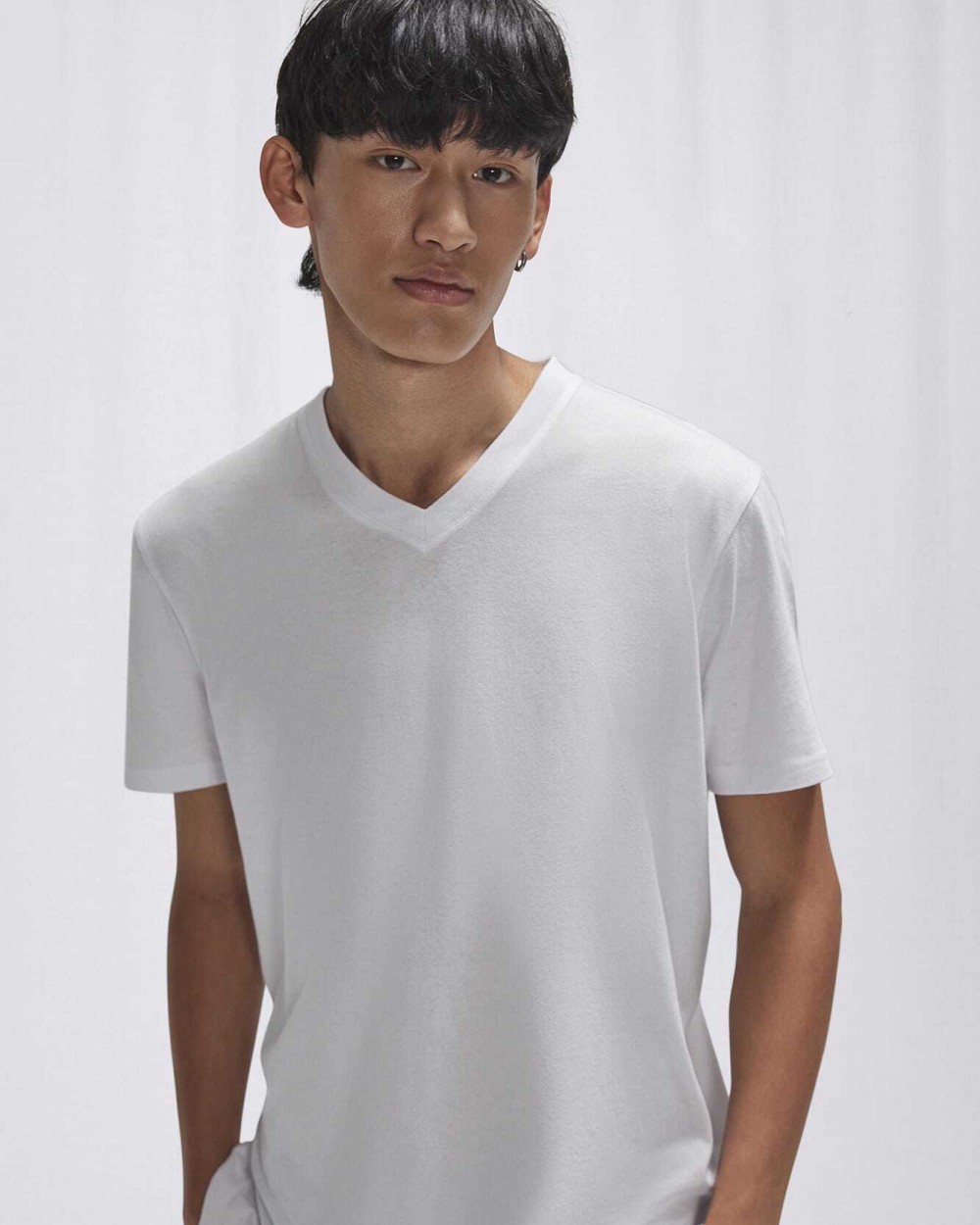 T-Shirts personnalisable B&C T-shirt col V #150