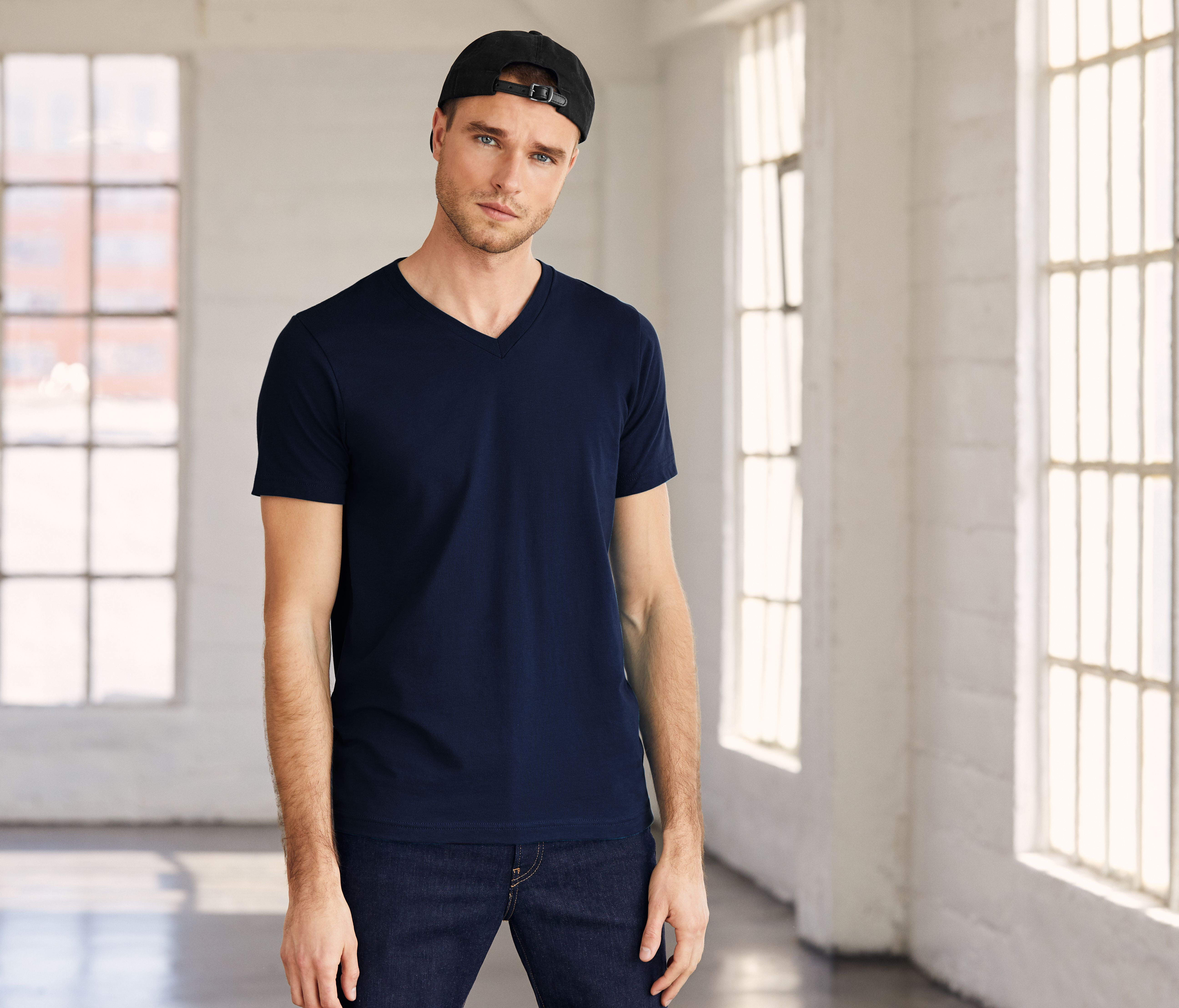 T-Shirts personnalisable BELLA-CANVAS UNISEX V-NECK JERSEY TEE