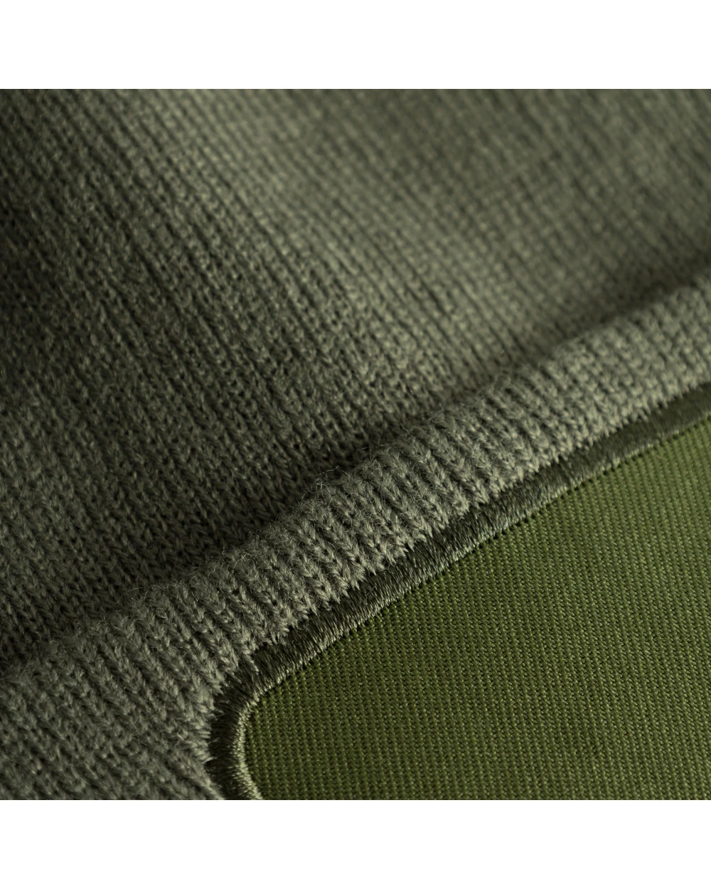 PRINTWEAR Knitted Hat With Patch Mützen personalisierbar
