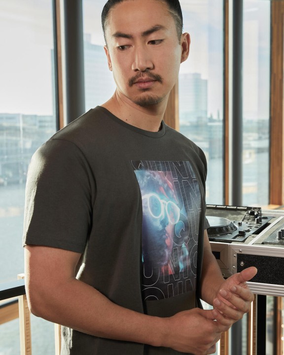 T-shirts  Signature Tagless Tee Men voor bedrukking &amp; borduring