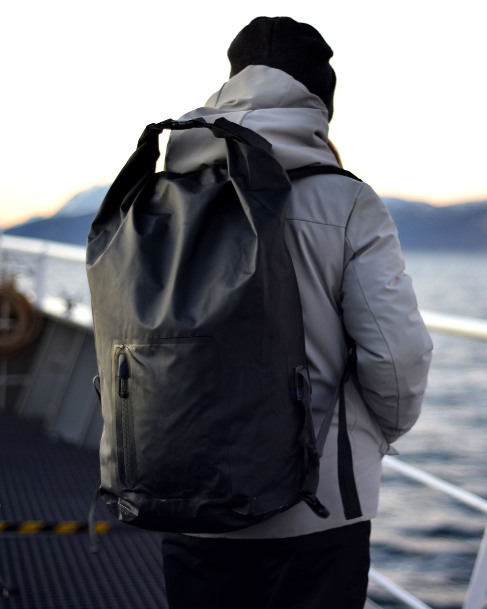 Tassen & Zakken STORMTECH CASCADE W/P BACK PACK (35L) voor bedrukking &amp; borduring