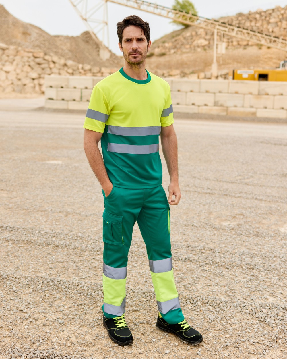 T-shirts VELILLA TWO-TONE HIGH VISIBILITY TECHNICAL T-SHIRT voor bedrukking &amp; borduring