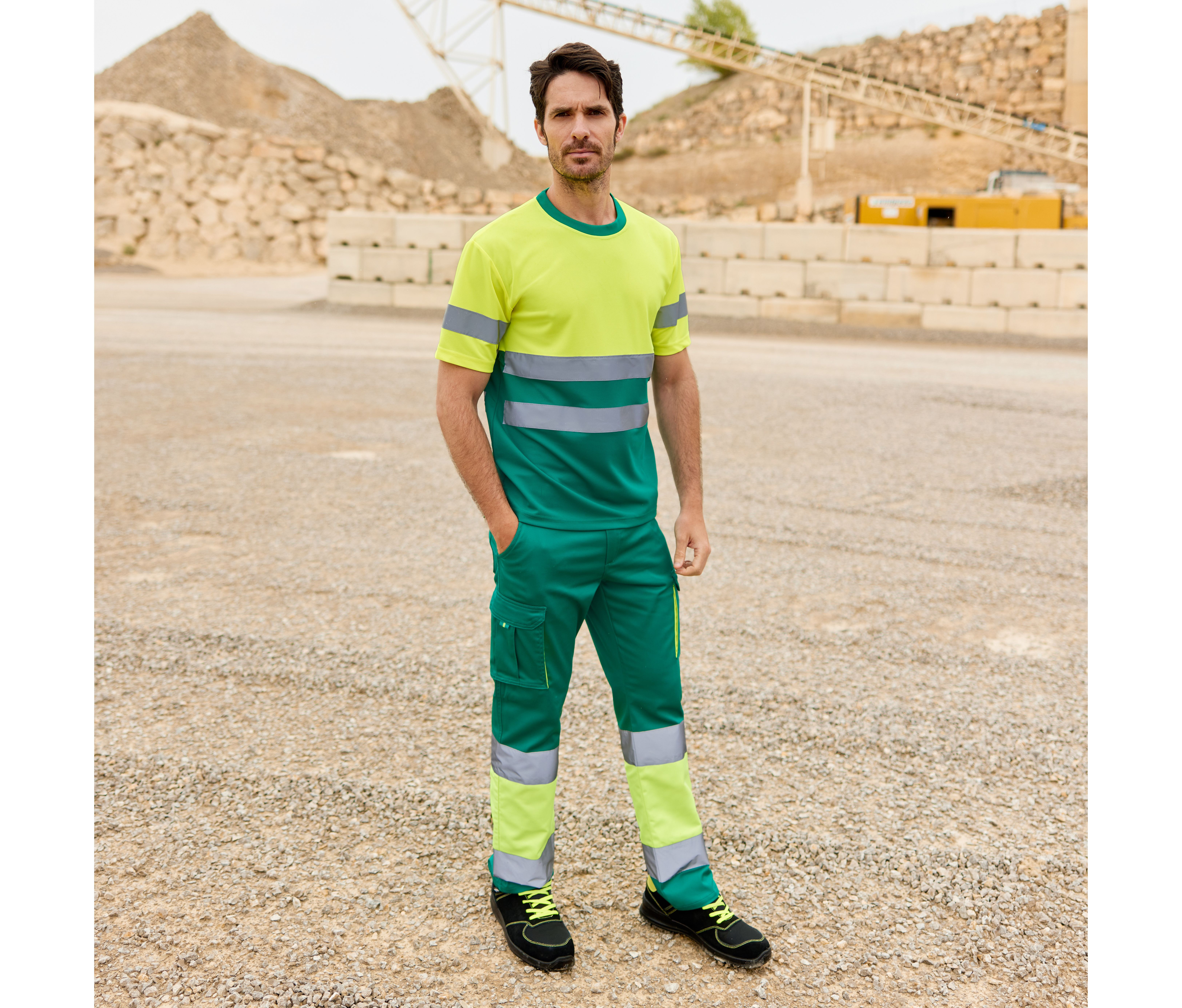 T-shirts VELILLA TWO-TONE HIGH VISIBILITY TECHNICAL T-SHIRT voor bedrukking &amp; borduring