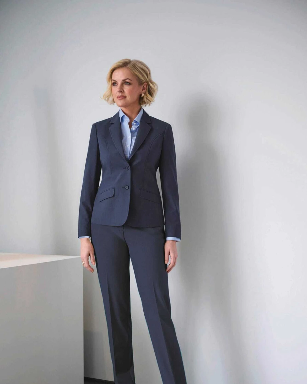 Vestes personnalisable BROOK TAVERNER Veste femme Margot coupe cintrée