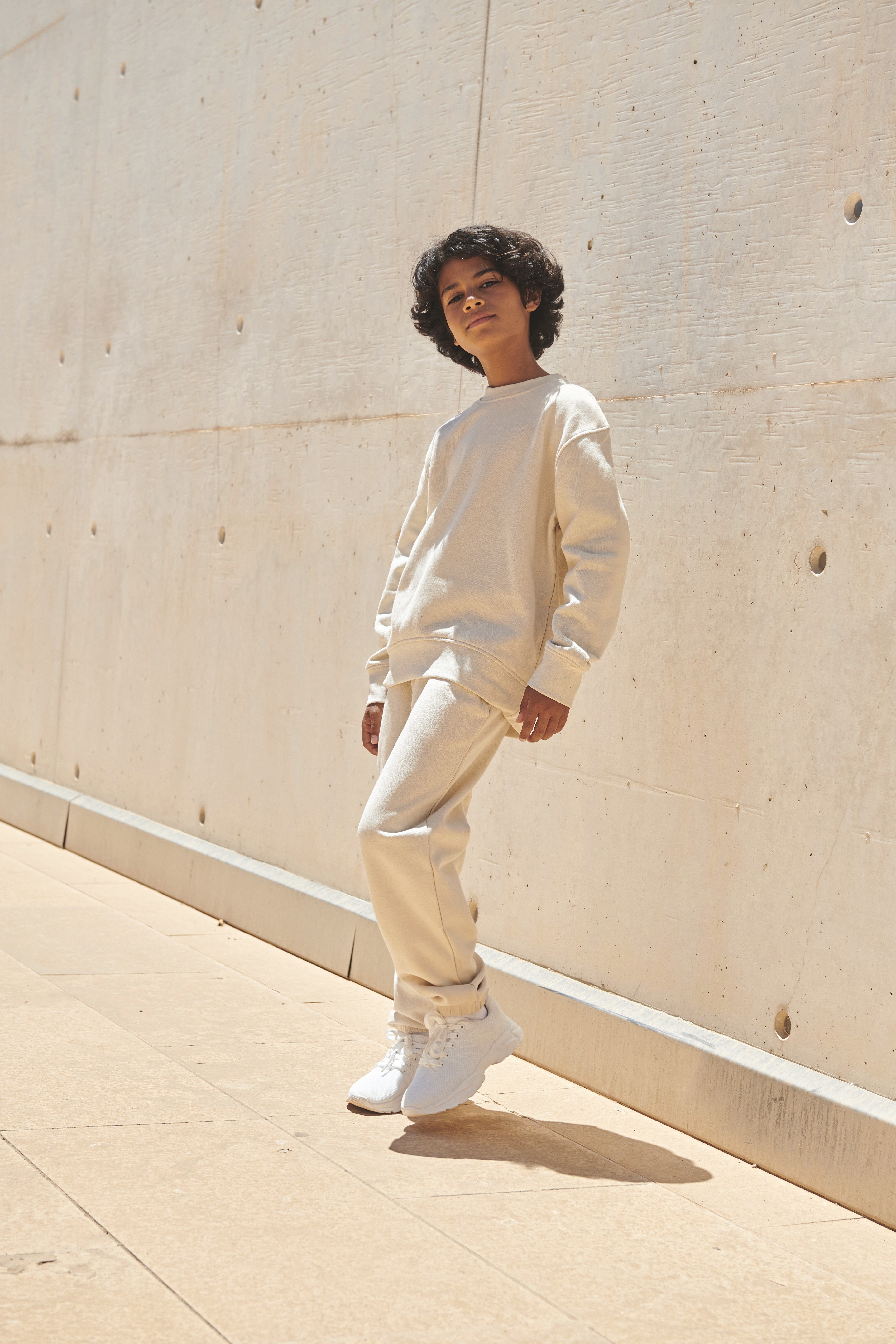 SKINNIFIT Kids' Sustainable Fashion Curved Hem Sweat Sweatshirts personalisierbar