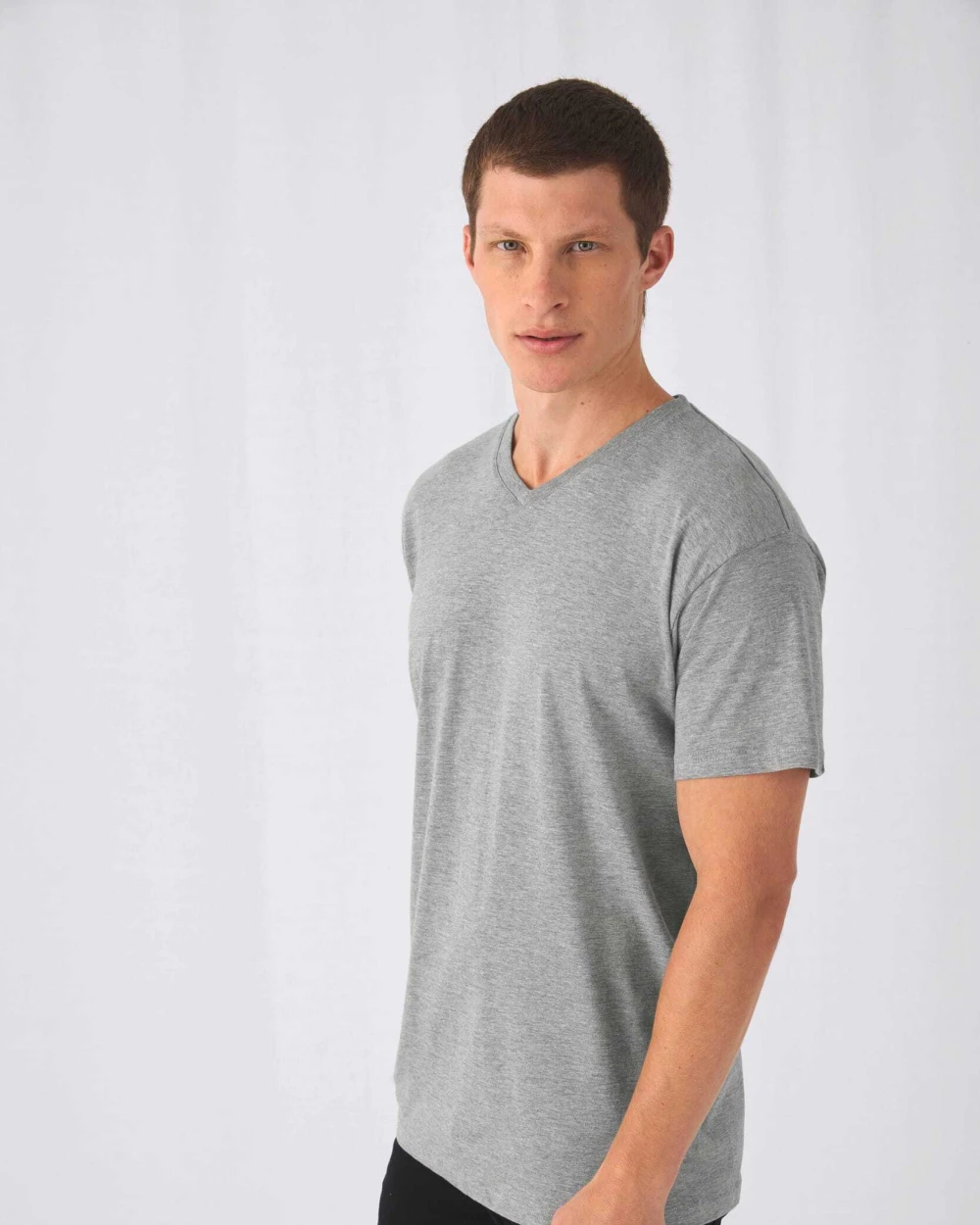 T-shirts B&C Exact V-neck T-shirt voor bedrukking &amp; borduring