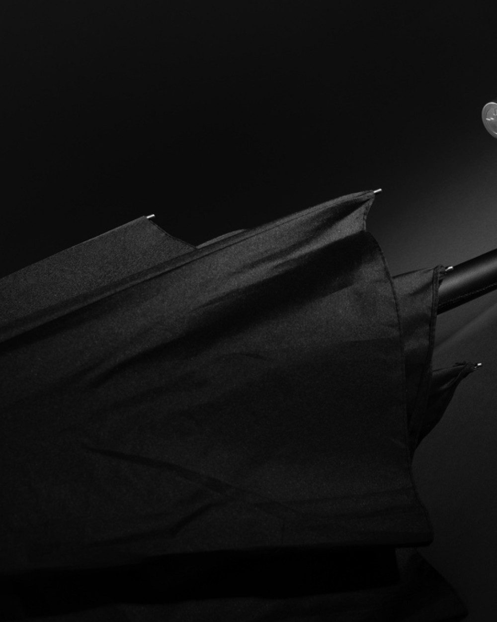 Paraplu's SWISS PEAK Swiss Peak Vero Aware™ RPET 25” umbrella met luxe handvat voor bedrukking &amp; borduring