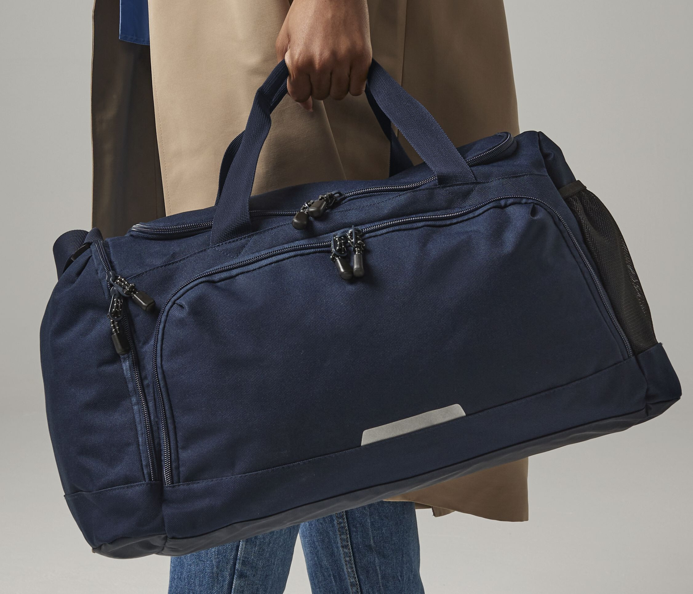 QUADRA ACADEMY HOLDALL Taschen personalisierbar