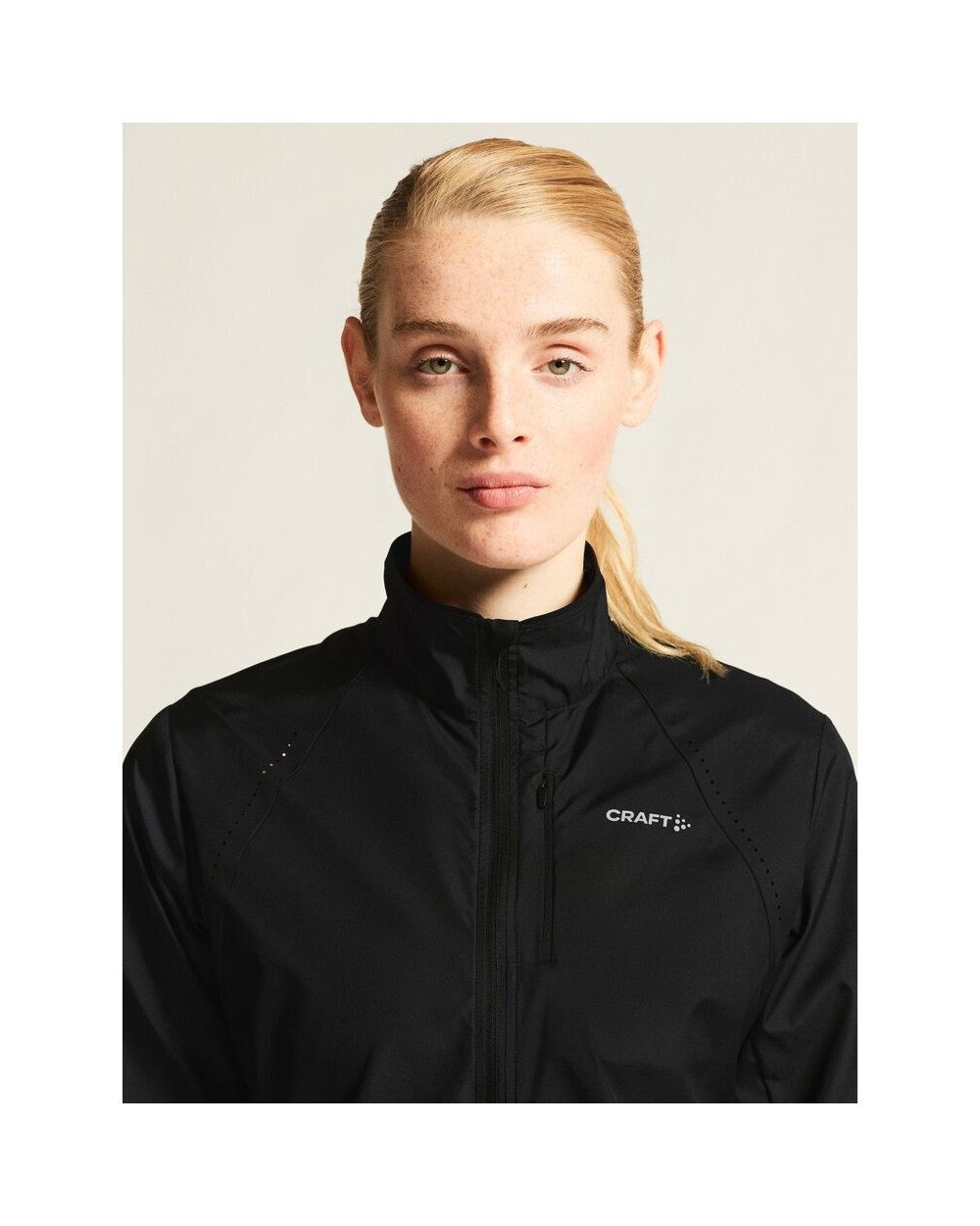 CRAFT Essence Wind Jacket 2 W Jacken personalisierbar