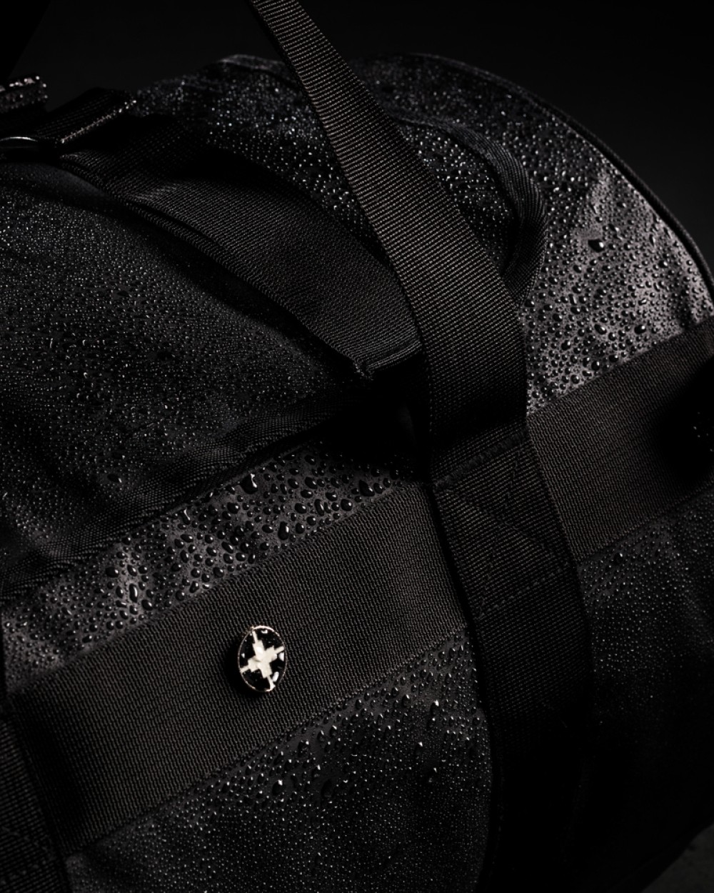 Sacs & Bagagerie personnalisable SWISS PEAK Sac de sport et sac à dos Swiss Peak anti RFID