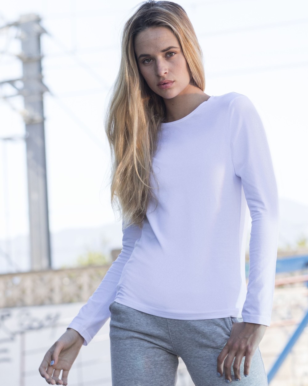 T-Shirts personnalisable SKINNIFIT LADIES FEEL GOOD LONG SLEEVED STRETCH T