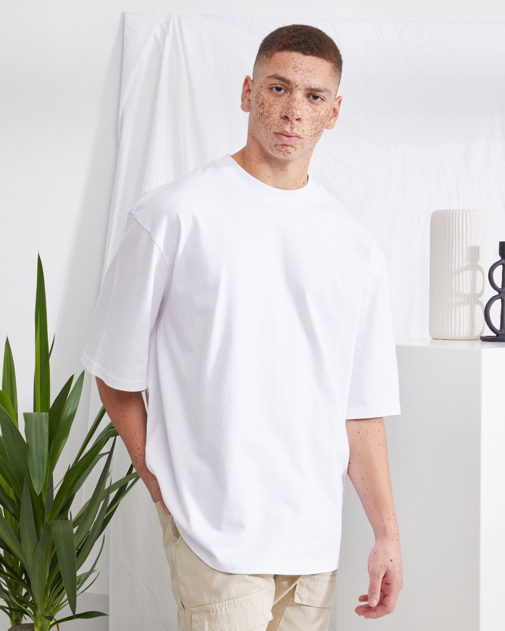 BUILD YOUR BRAND HUGE TEE T-Shirts personalisierbar