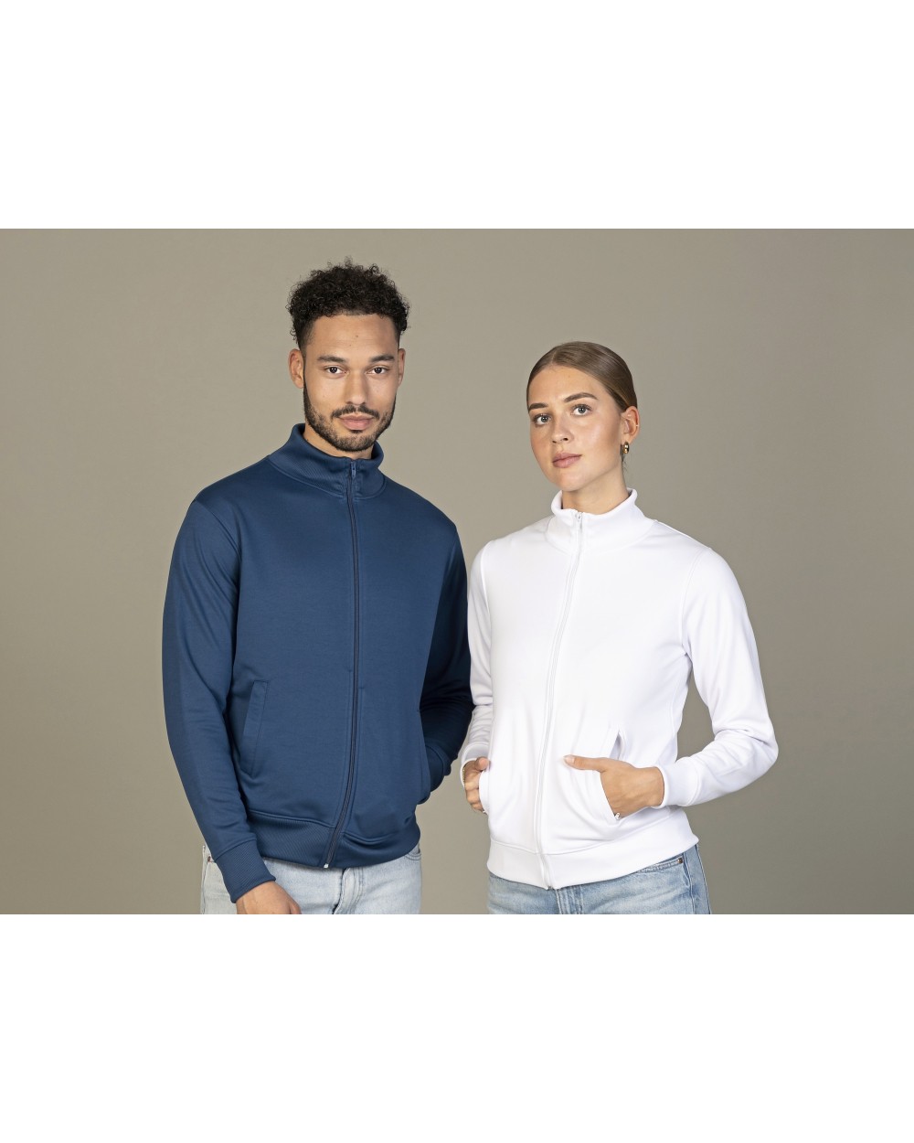 CONA The Training Jacket Jacken personalisierbar