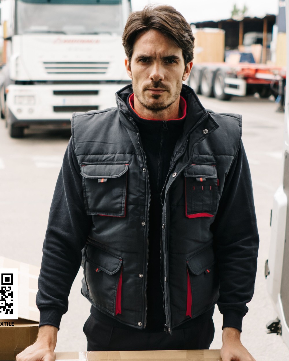 VELILLA TWO-TONE MULTI-POCKET PADDED VEST Jacken personalisierbar