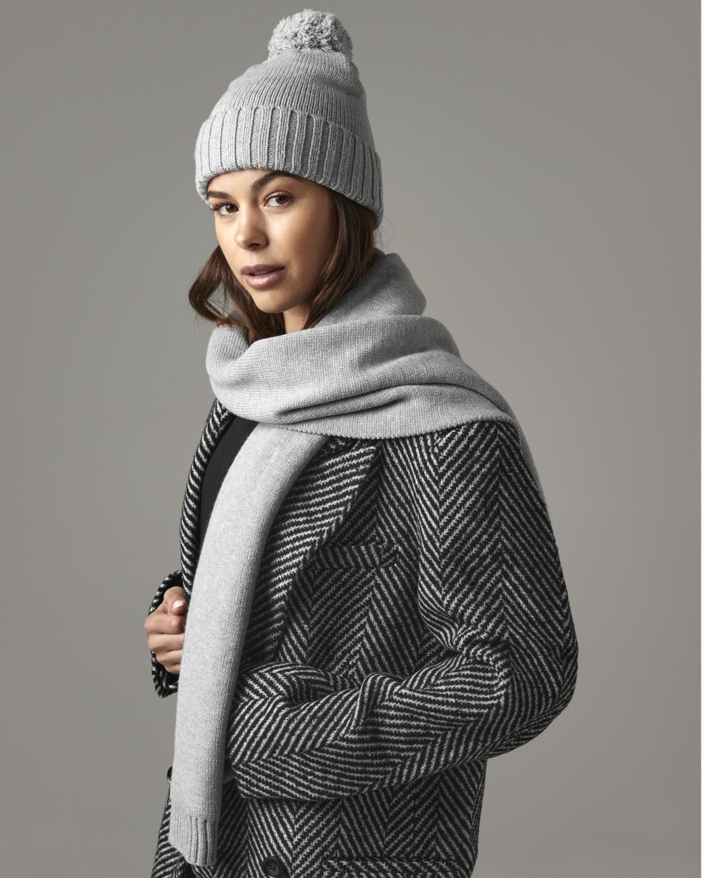 Bonnets personnalisable BEECHFIELD KNITTED SCARF AND BEANIE GIFT SET