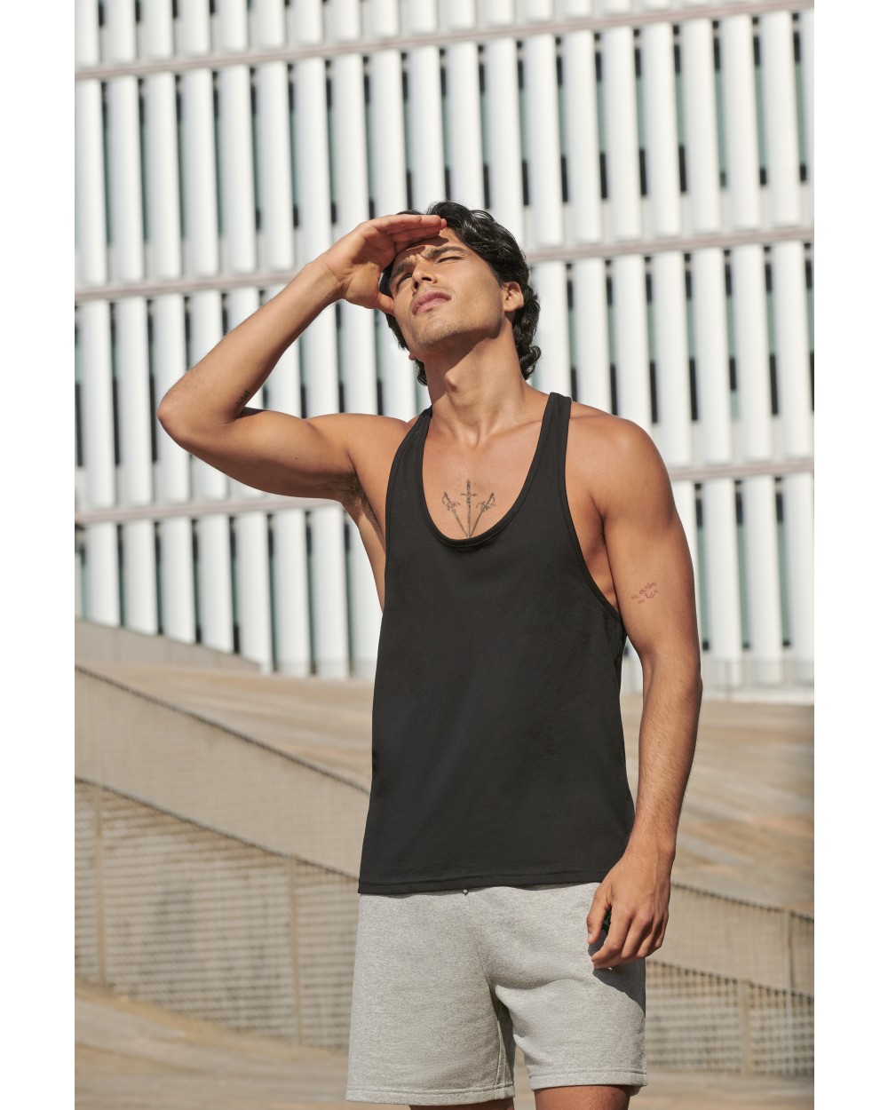 SKINNIFIT Mens Muscle Vest T-Shirts personalisierbar